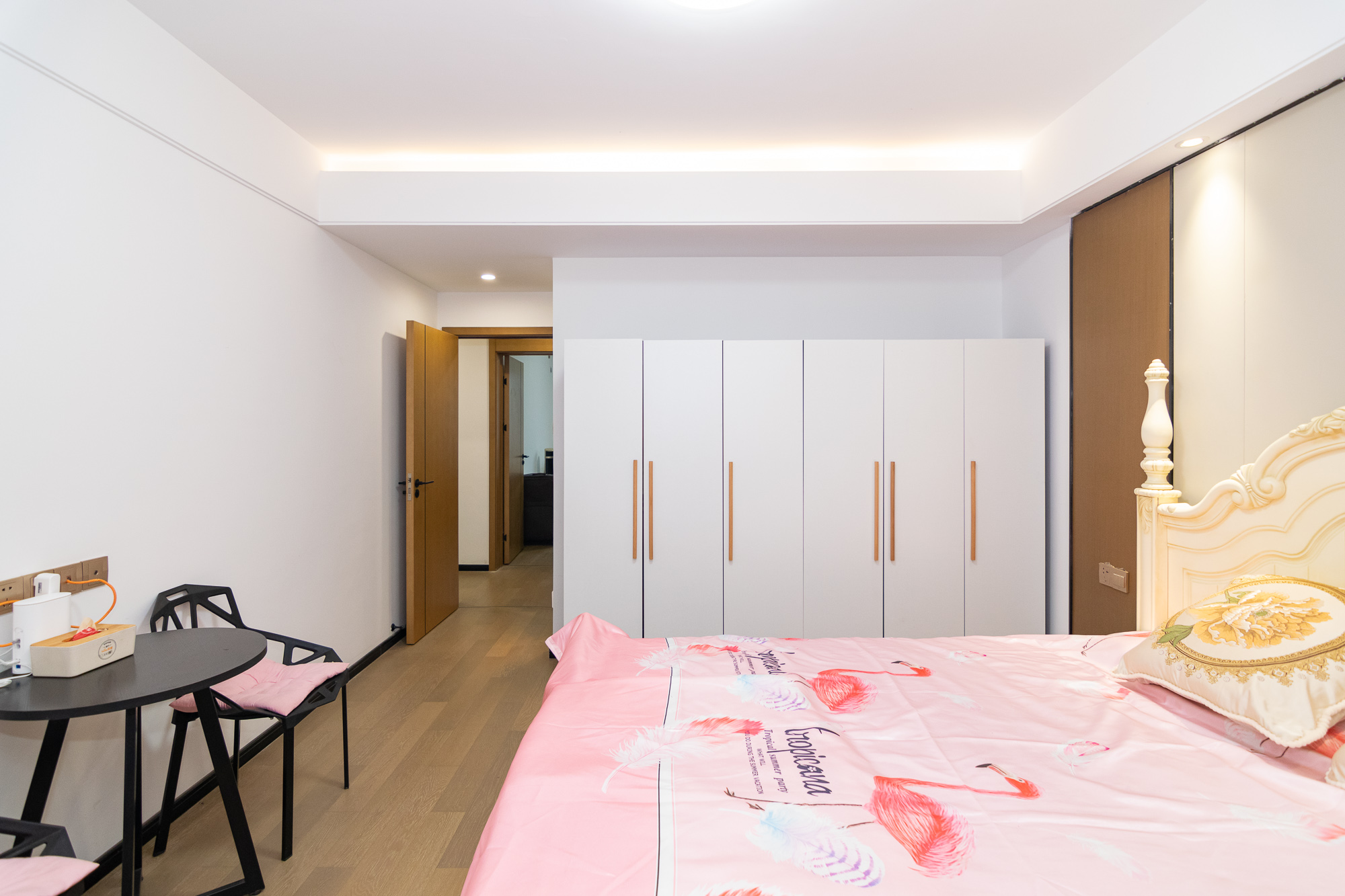 润和美郡(润和紫郡五期) 5室2厅2卫 119.8万 润和美郡(润和紫郡五期) 5室2厅2卫 119.8万卧室