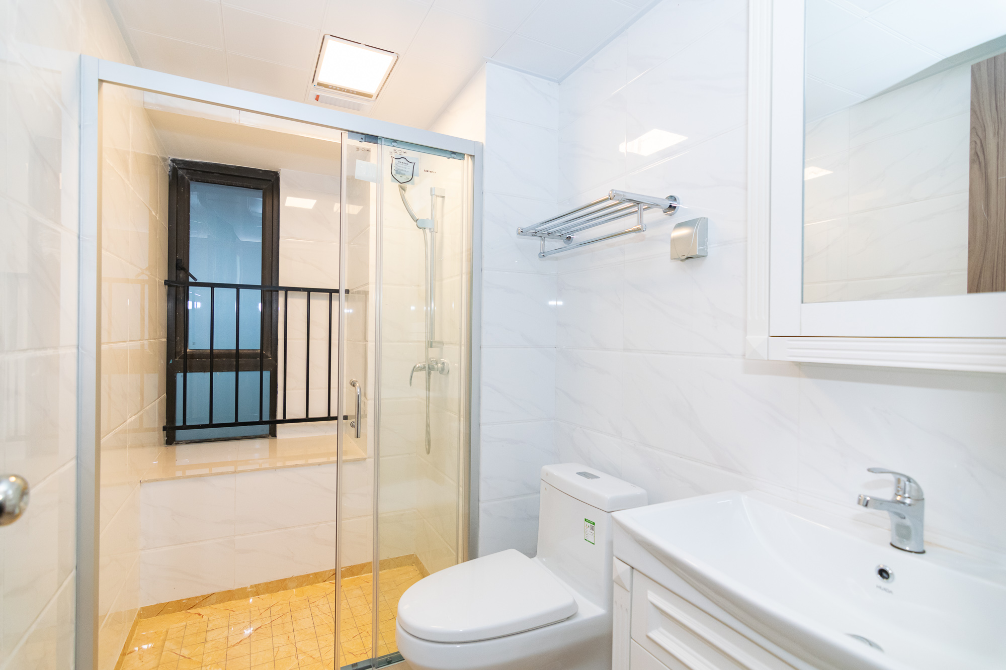 碧桂园培文府锦园  3室2厅2卫    89.0万 碧桂园培文府锦园  3室2厅2卫    89.0万卫生间