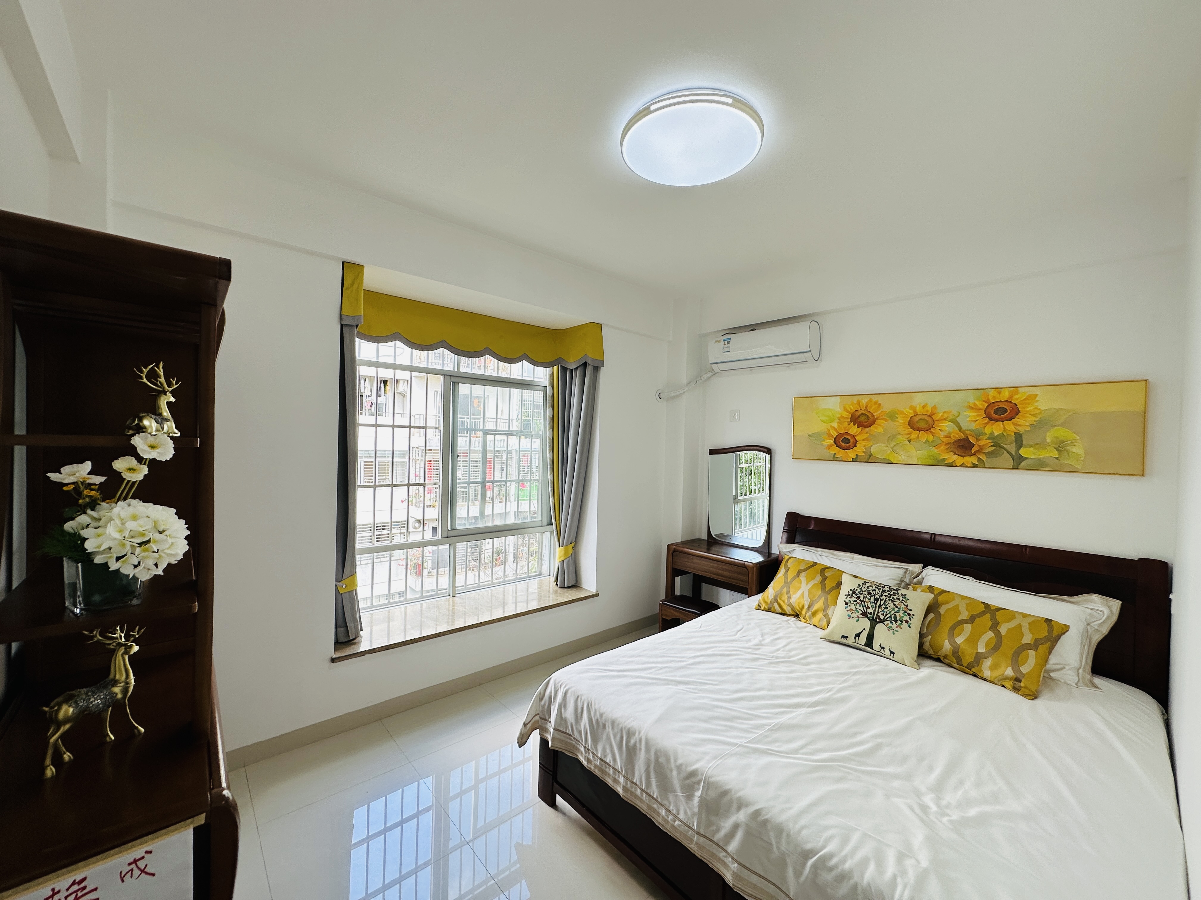 丁香家园 3室2厅1卫 127.0万 丁香家园 3室2厅1卫 127.0万卧室