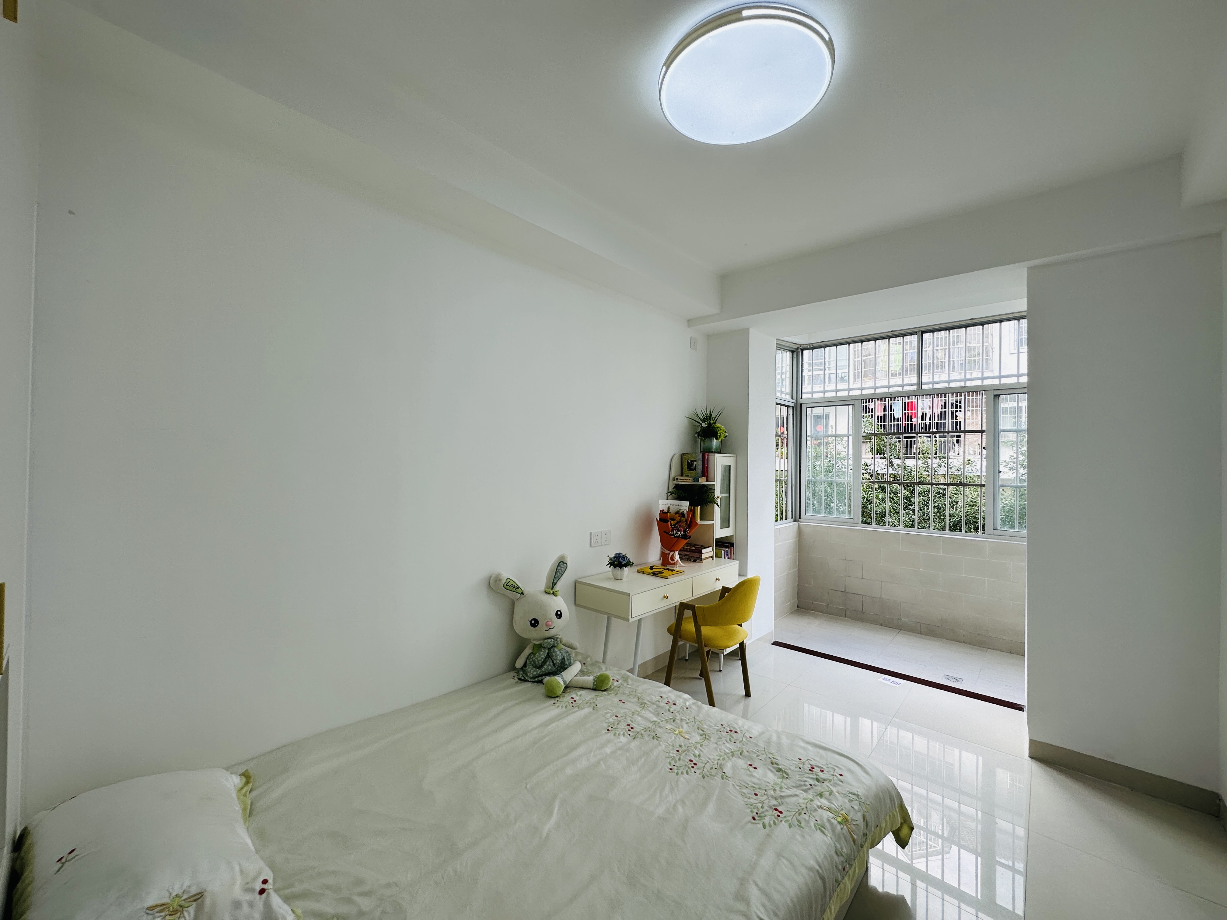 丁香家园 3室2厅1卫 127.0万 丁香家园 3室2厅1卫 127.0万卧室