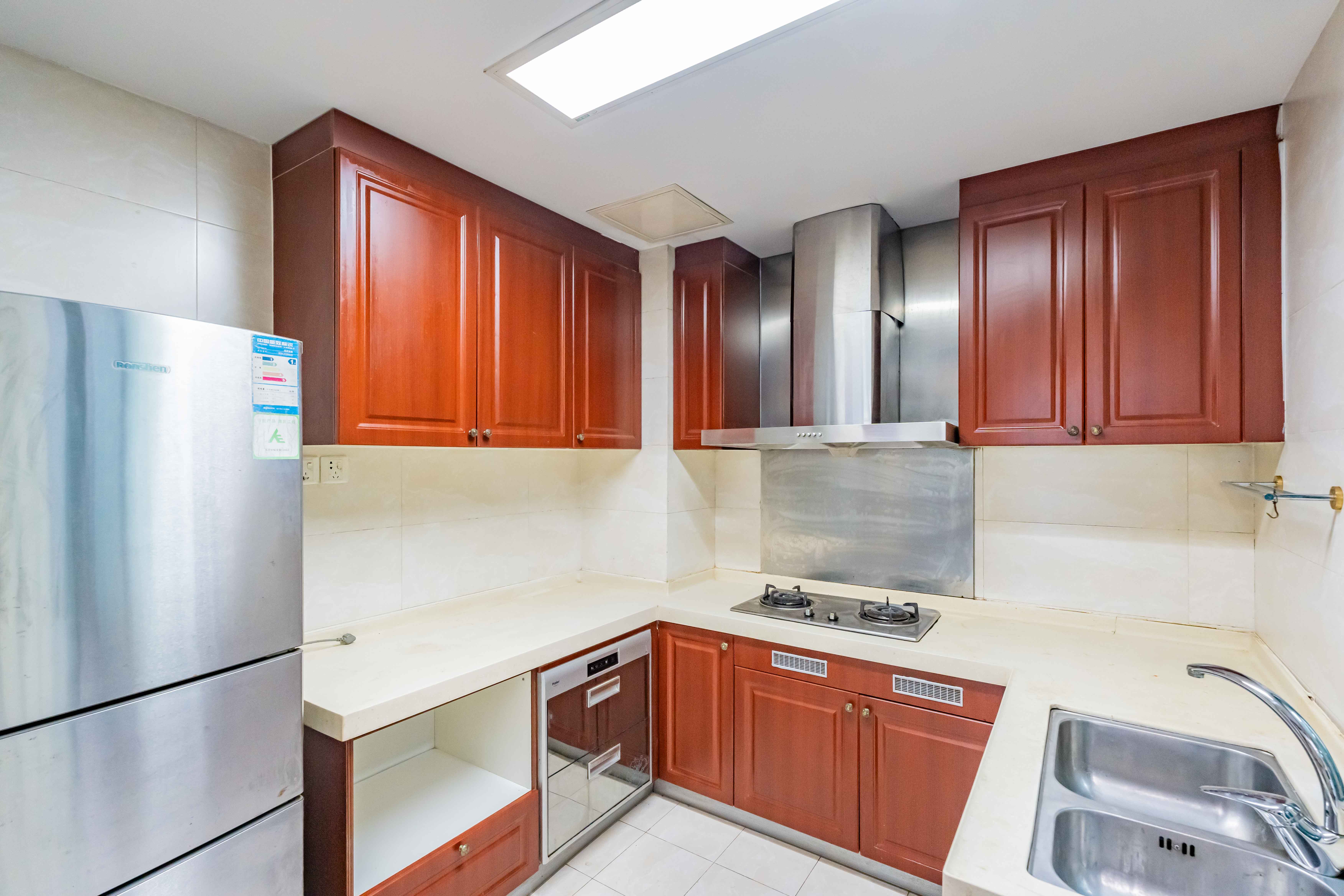 恒大雅苑  3室2厅1卫    113.0万厨房