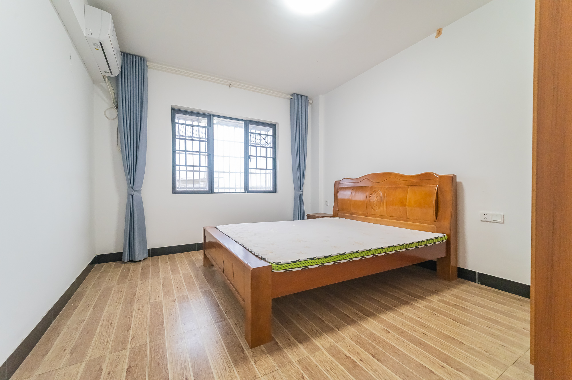 鹏基诺亚山林 3室2厅1卫 59.8万 鹏基诺亚山林 3室2厅1卫 59.8万卧室