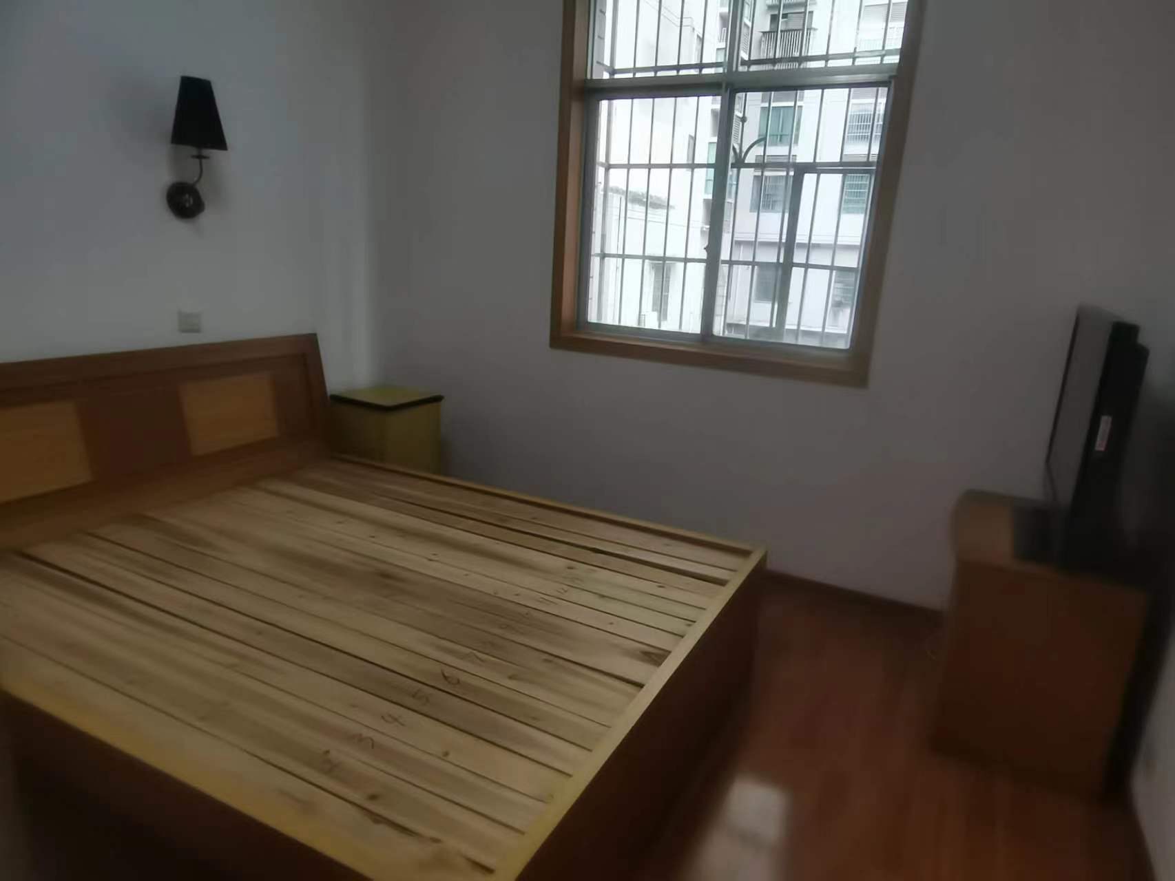 东城家园一期 2室2厅1卫 32.8万 东城家园一期 2室2厅1卫 32.8万室内图