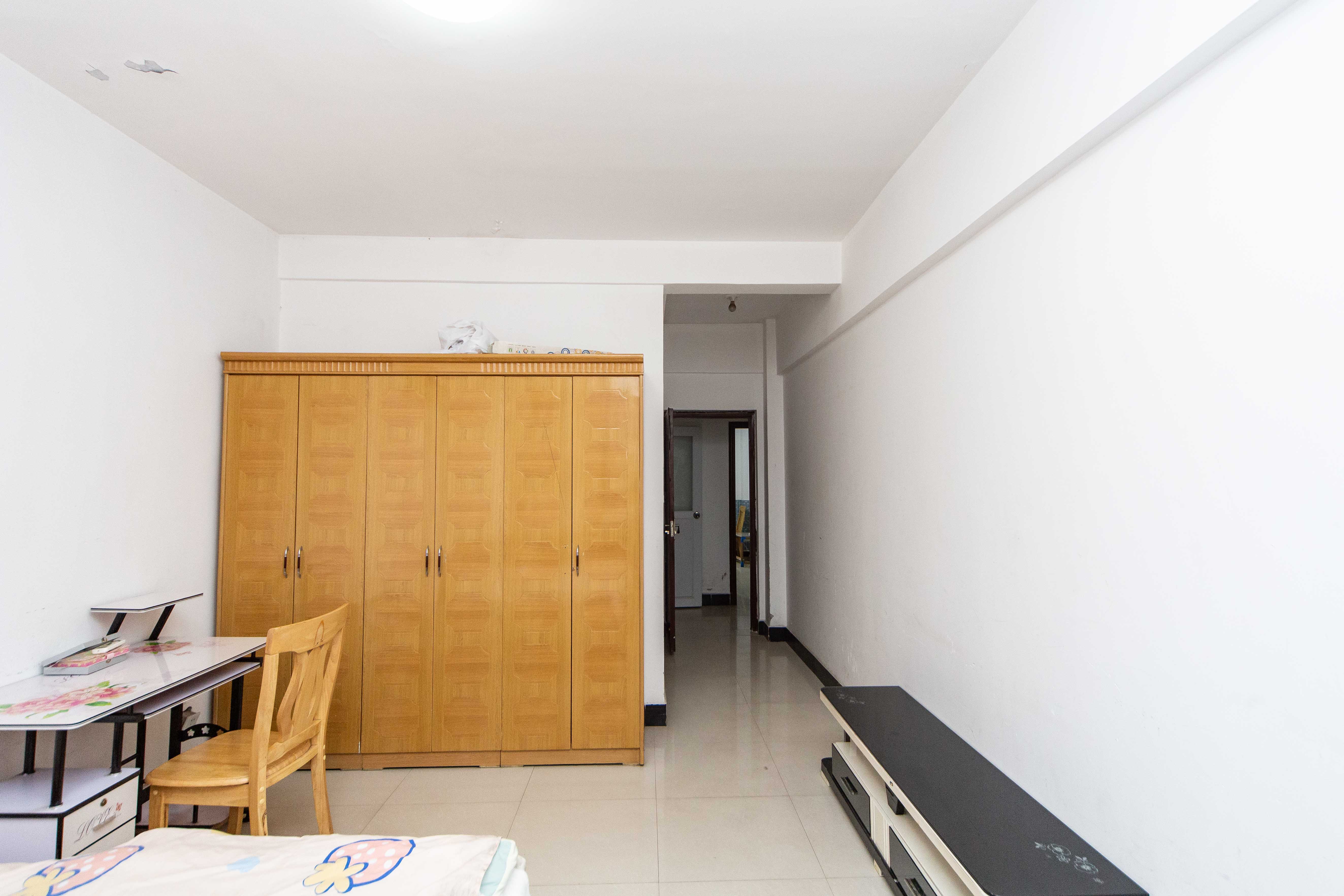 城市山水豪园(山水城市风景)  3室2厅2卫    110.0万 城市山水豪园(山水城市风景)  3室2厅2卫    110.0万其他