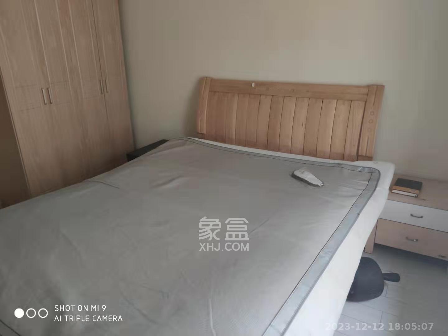 美林景园  3室2厅2卫   2800.00元/月室内图