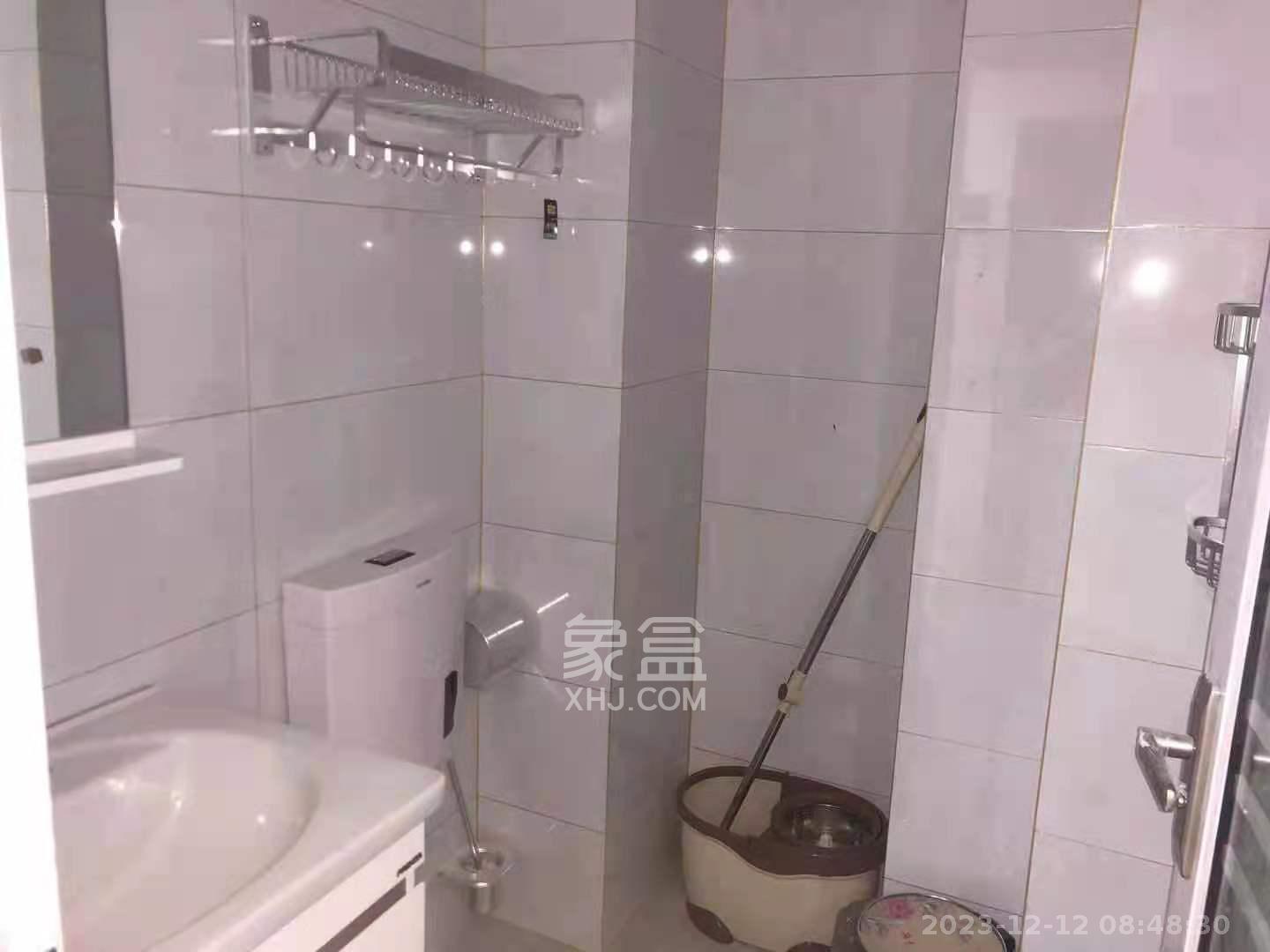 国泰九龙湾  1室1厅1卫   1500.00元/月室内图