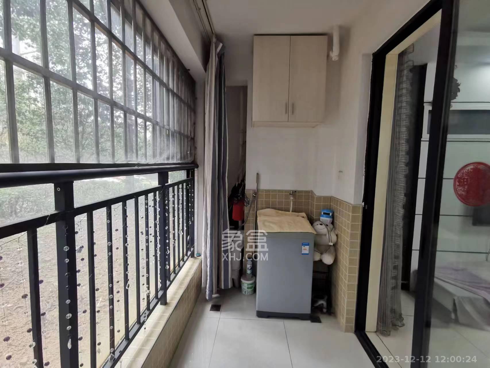 中建麓山和苑  3室2厅1卫   2500.00元/月室内图