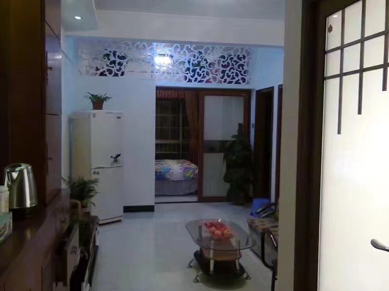 崇和中苑 2室1厅1卫 1500.00元/月 崇和中苑 2室1厅1卫 1500.00元/月室内图