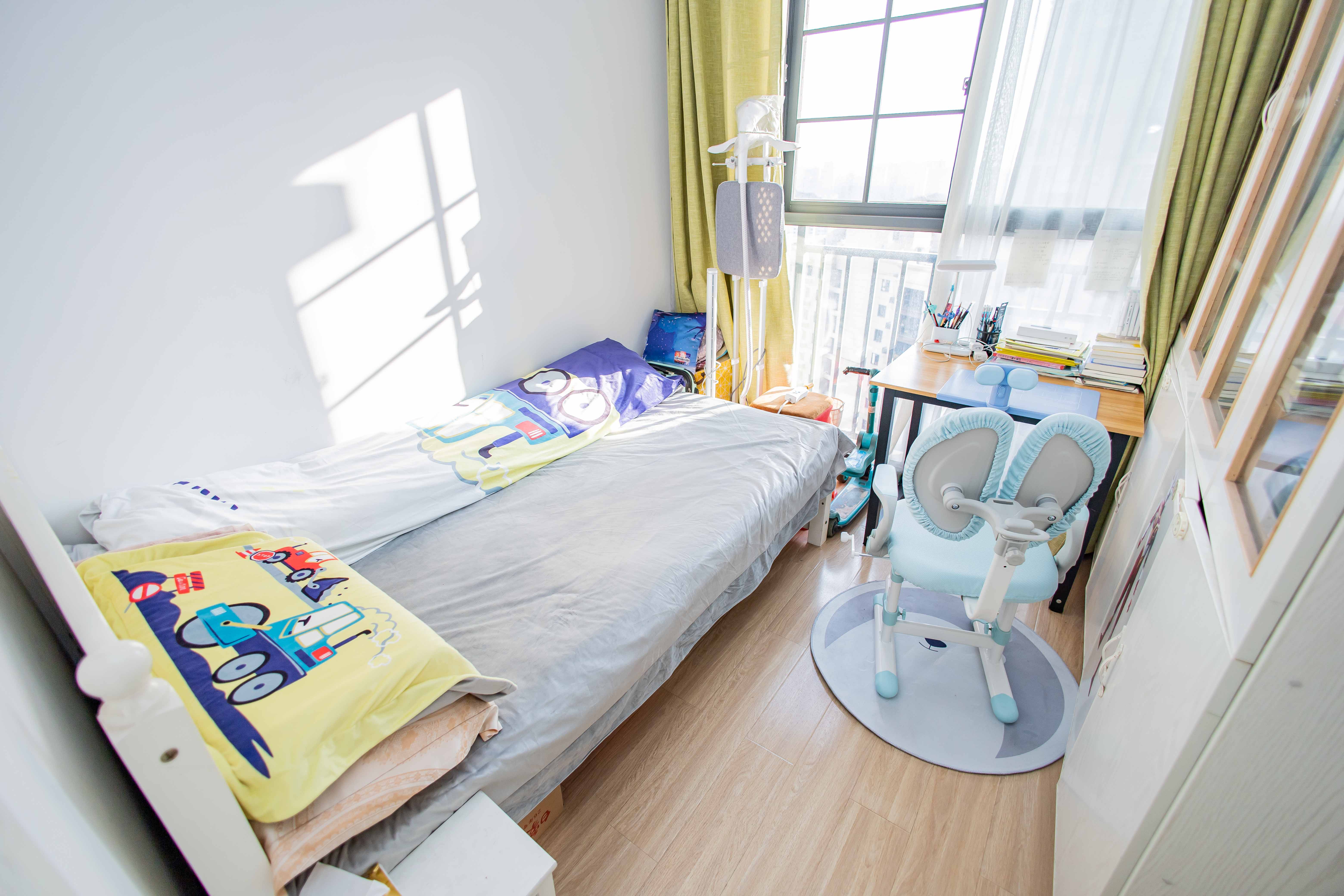 广泰锦苑  3室2厅1卫   93.50万卧室