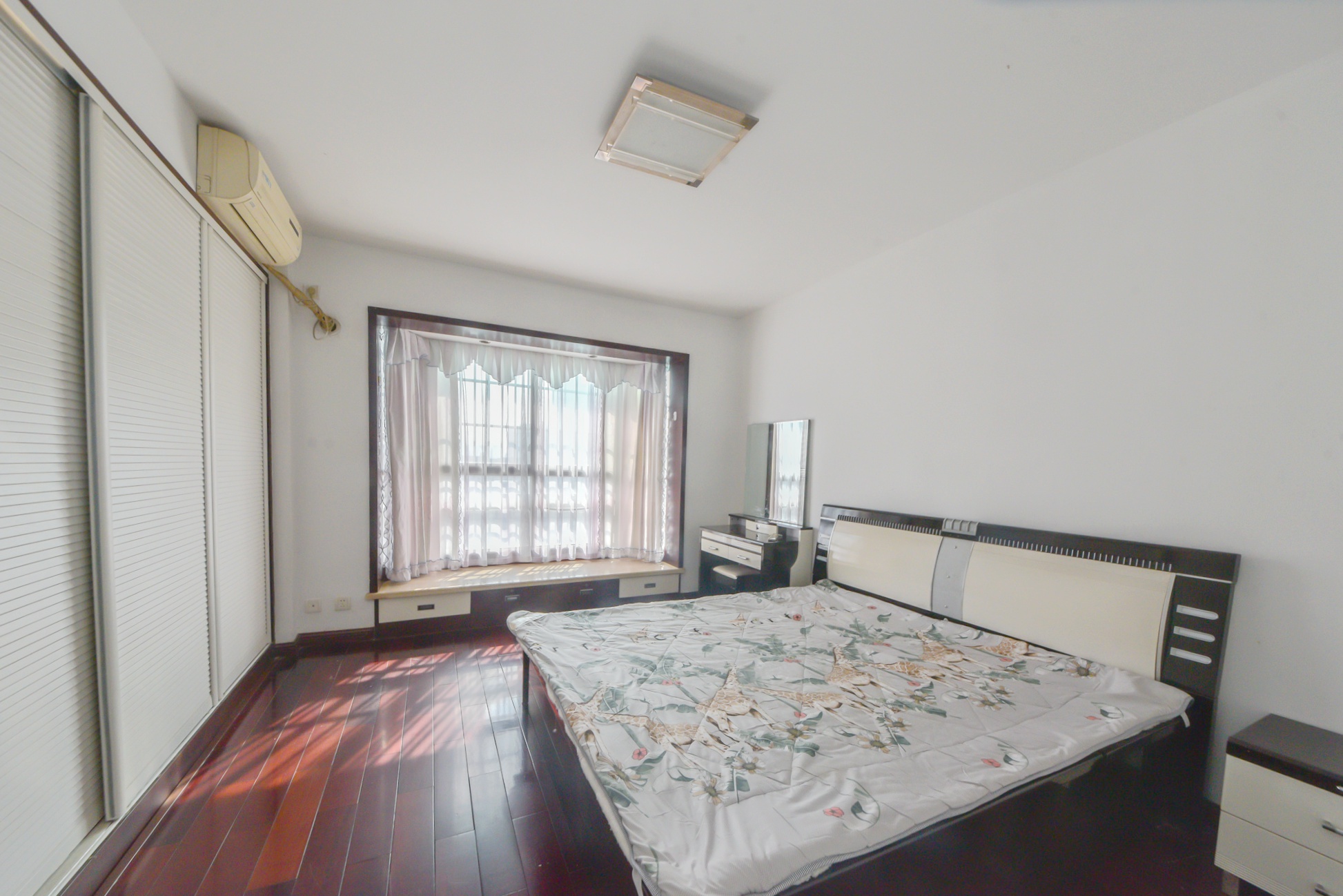 福乐康城  3室2厅2卫    117.0万 福乐康城  3室2厅2卫    117.0万卧室