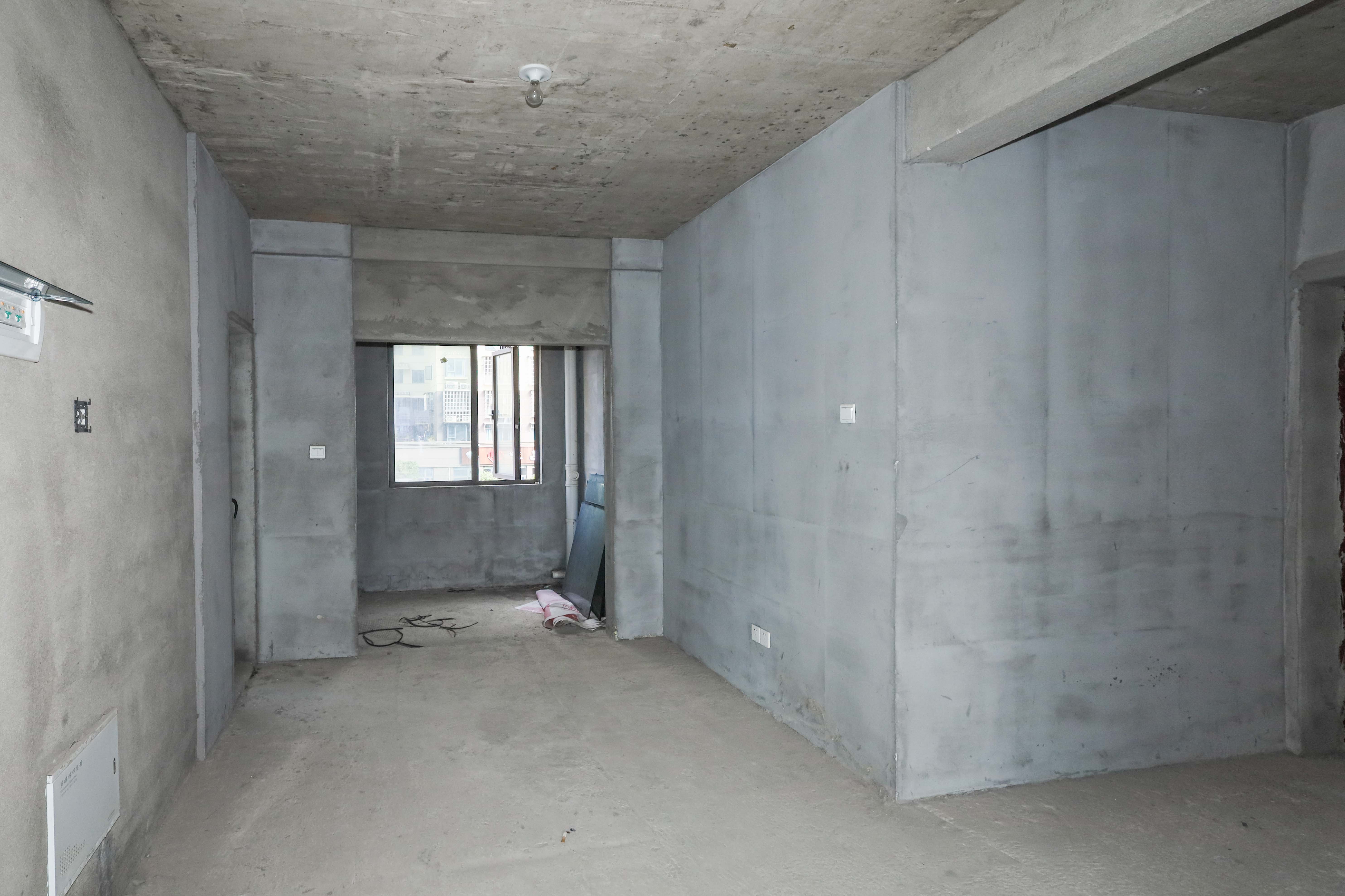 西湖御苑 4室2厅2卫 71.5万 西湖御苑 4室2厅2卫 71.5万其他