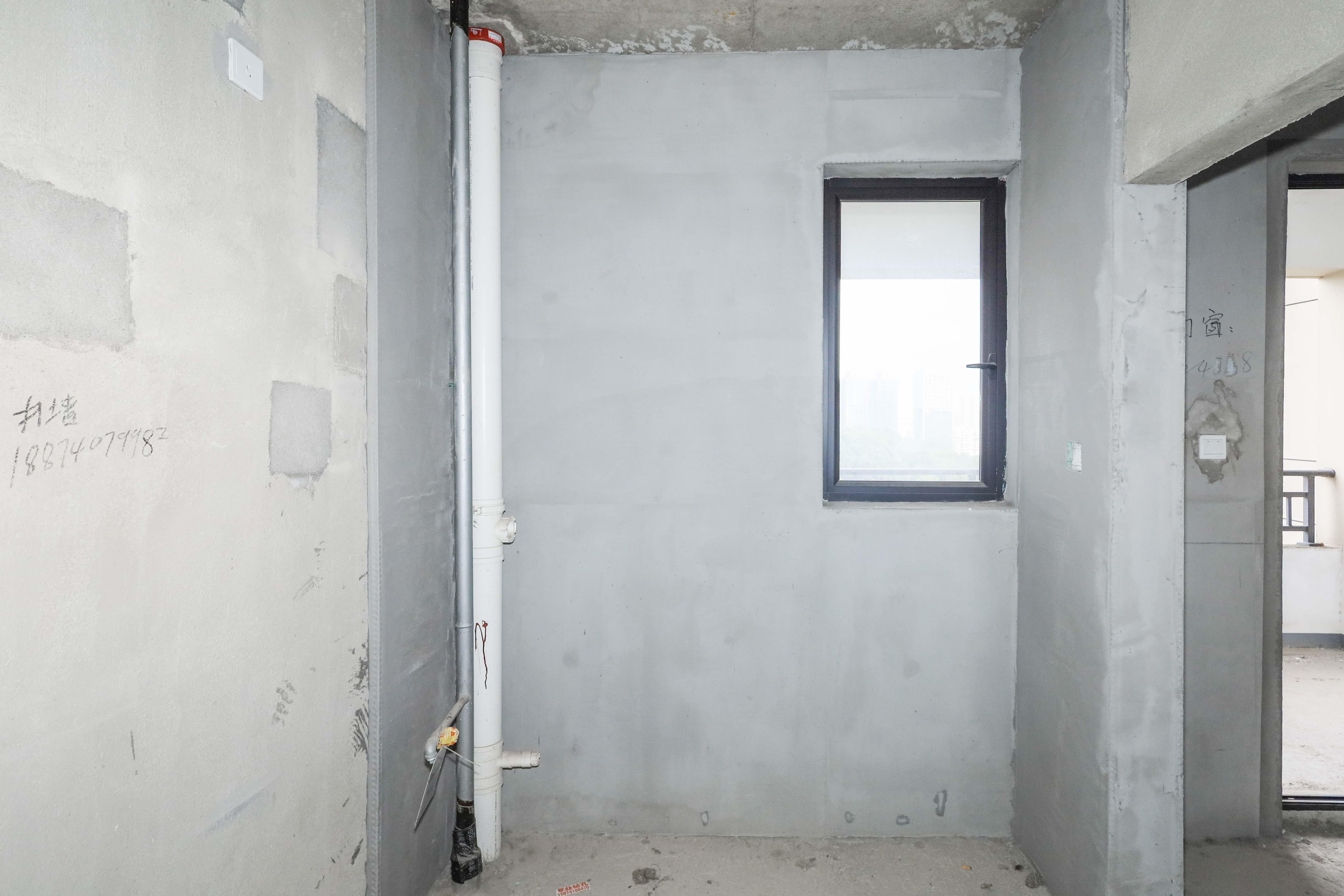 惠天然梅岭国际  5室2厅2卫    258.0万厨房