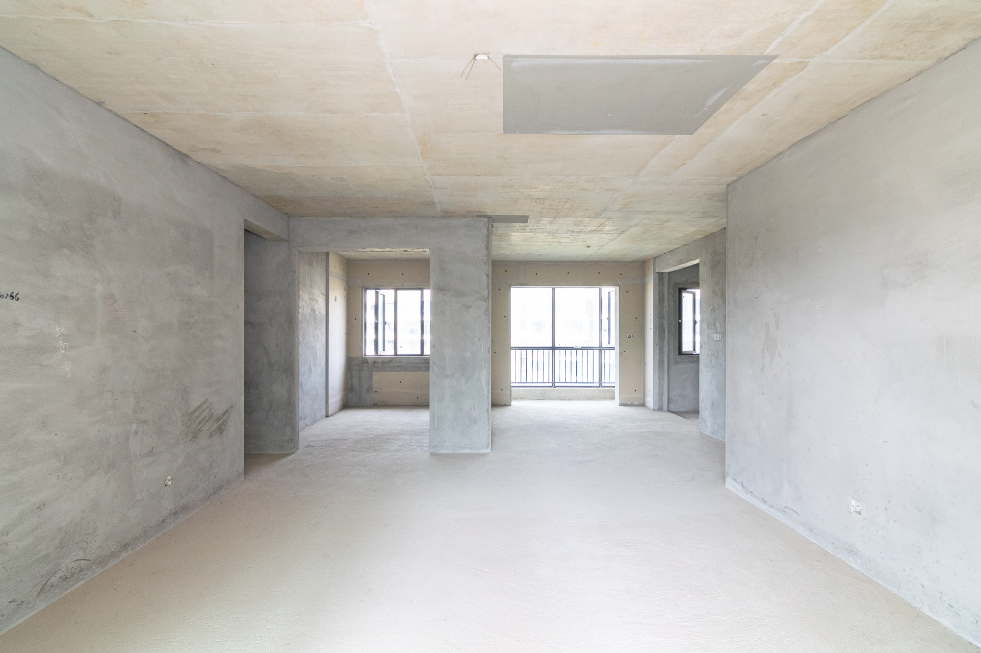 润和谷山郡(悦禧山庄水榭花都) 5室2厅2卫 149.0万 润和谷山郡(悦禧山庄水榭花都) 5室2厅2卫 149.0万客厅