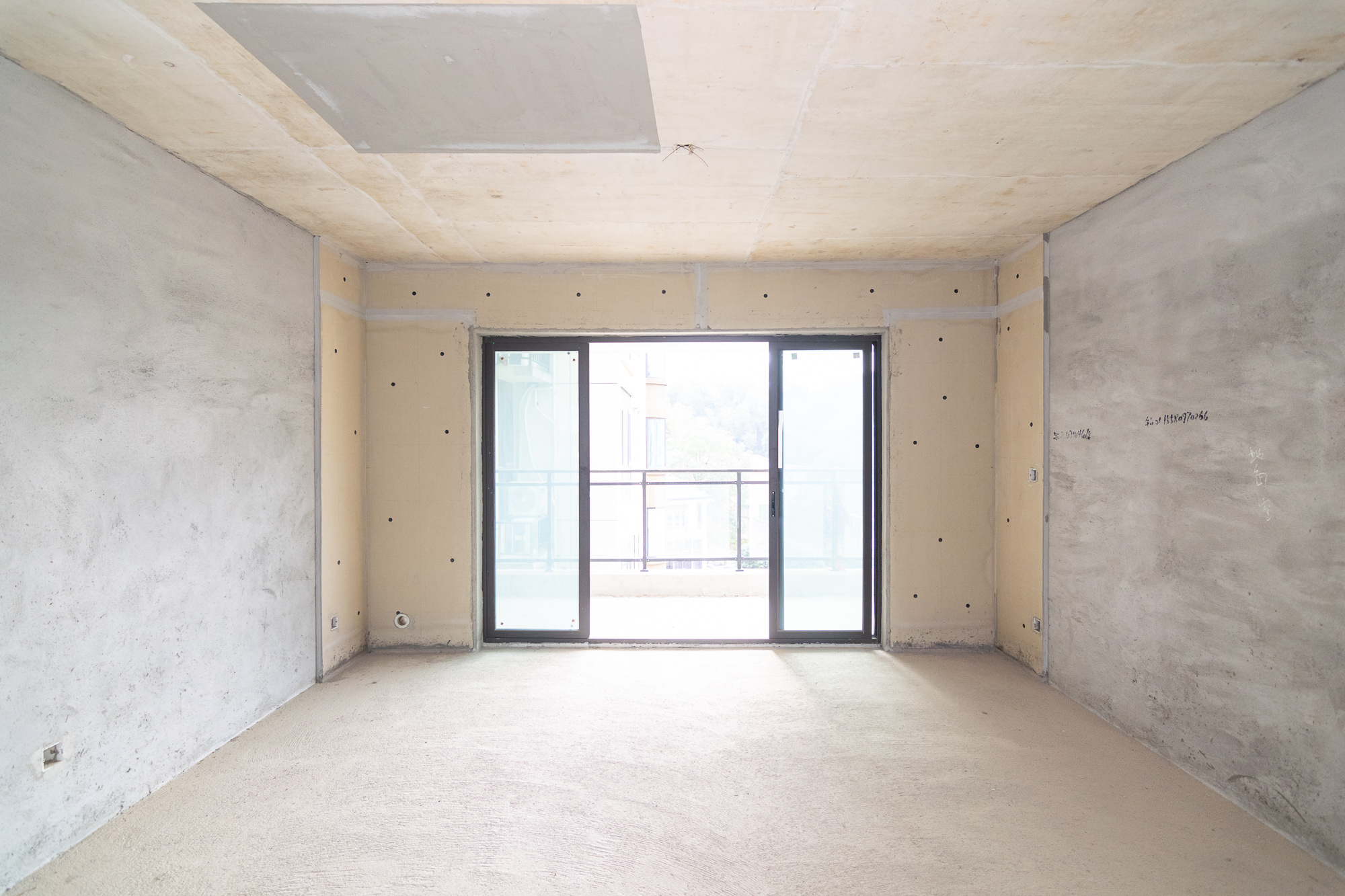 润和谷山郡(悦禧山庄水榭花都) 5室2厅2卫 149.0万 润和谷山郡(悦禧山庄水榭花都) 5室2厅2卫 149.0万客厅