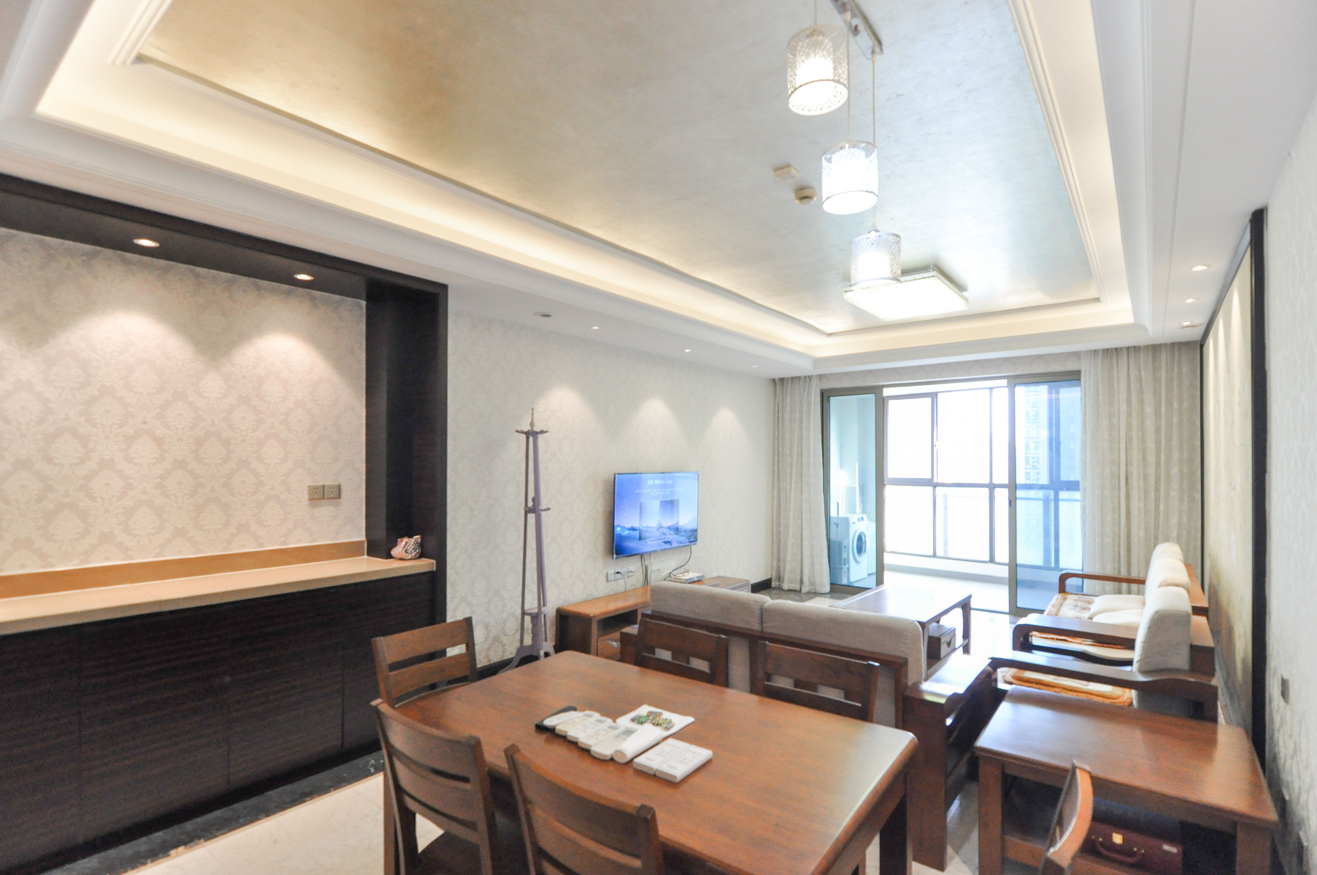 梅溪湖金茂府(金茂广场)(金茂览秀城) 3室2厅2卫 220.0万 梅溪湖金茂府(金茂广场)(金茂览秀城) 3室2厅2卫 220.0万客厅