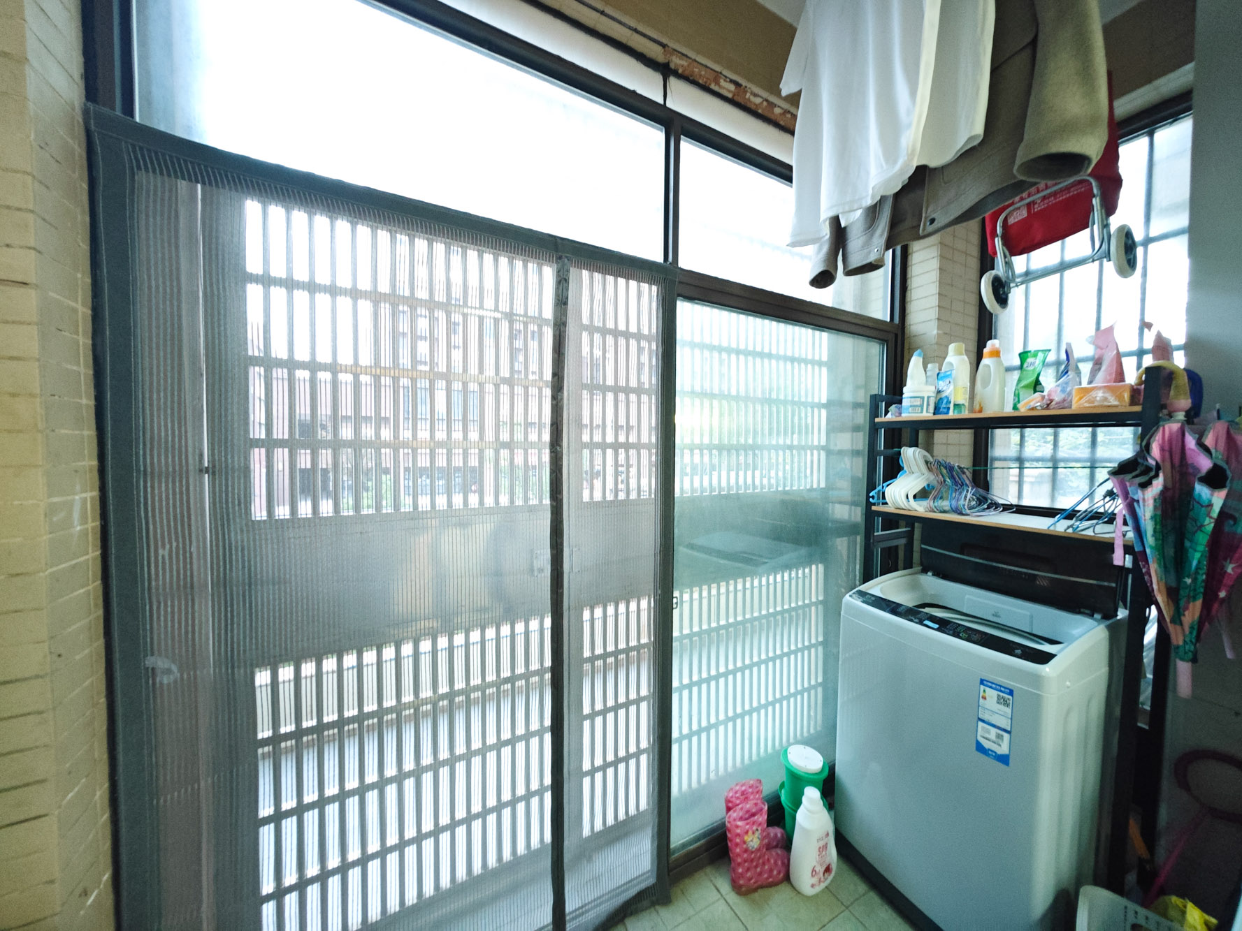 宏聚地中海  3室2厅1卫   115.00万阳台