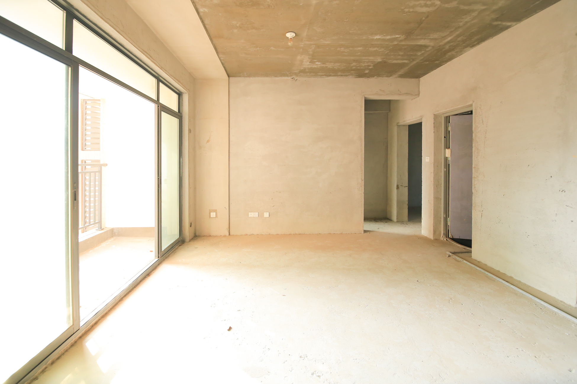 创元时代（成兴景苑）  4室2厅2卫    103.0万客厅