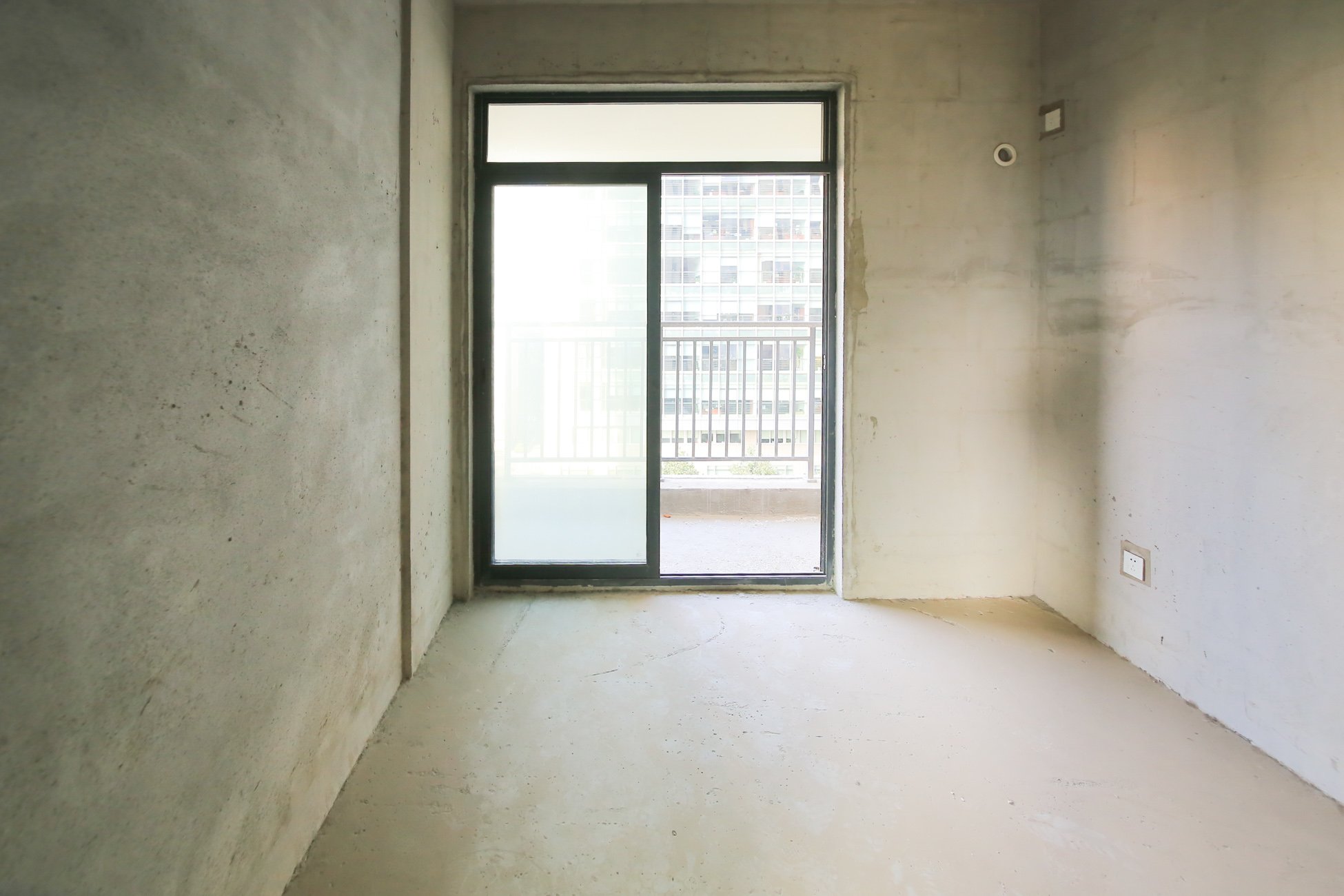 创元时代（成兴景苑）  4室2厅2卫    103.0万卧室