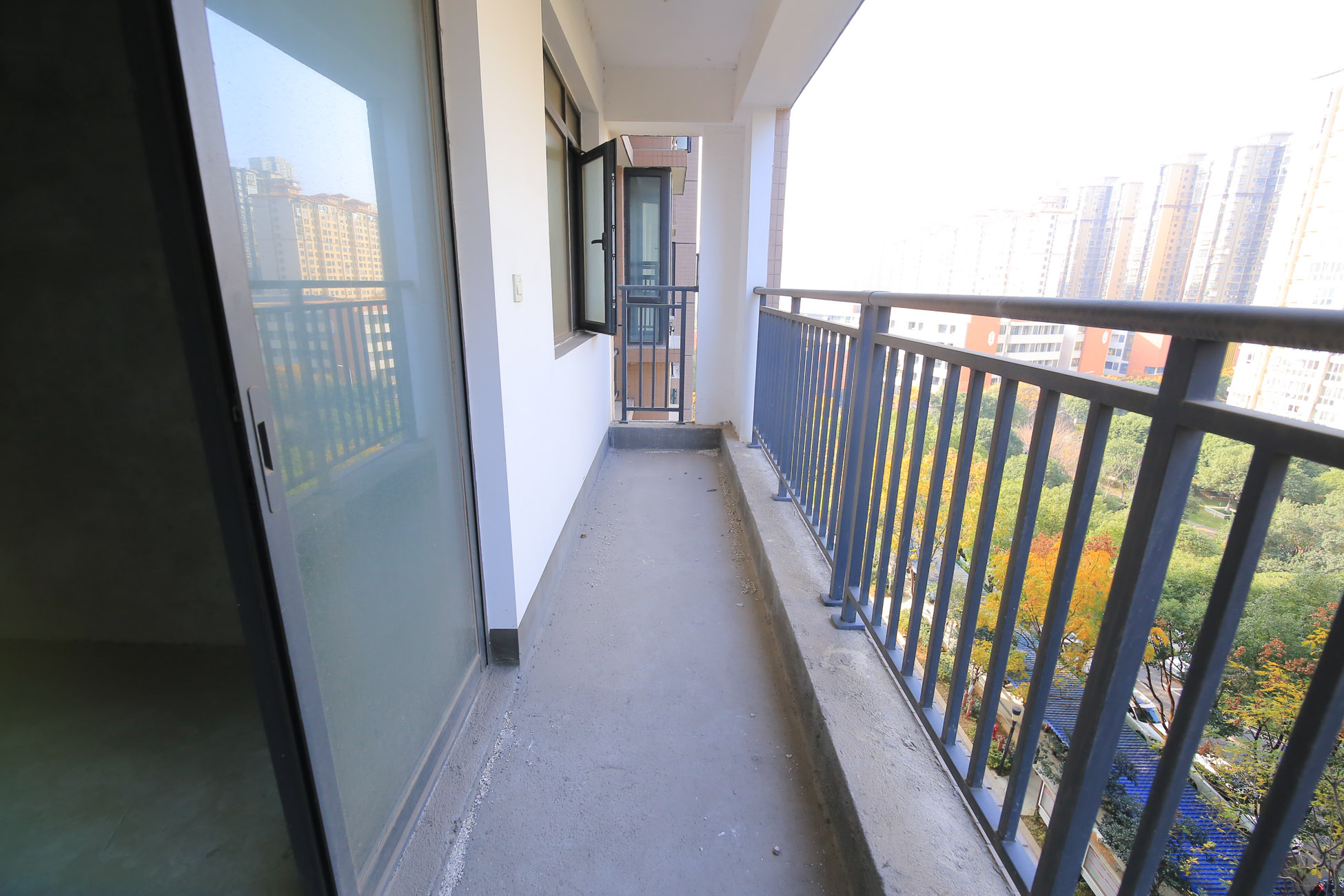 创元时代（成兴景苑）  4室2厅2卫    103.0万阳台