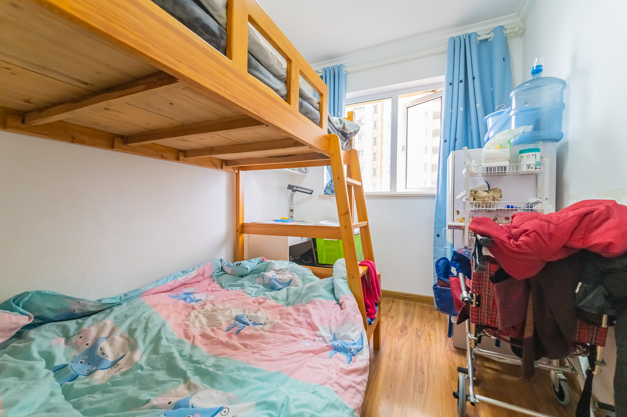 MOMA当代广场  3室2厅1卫    65.0万卧室