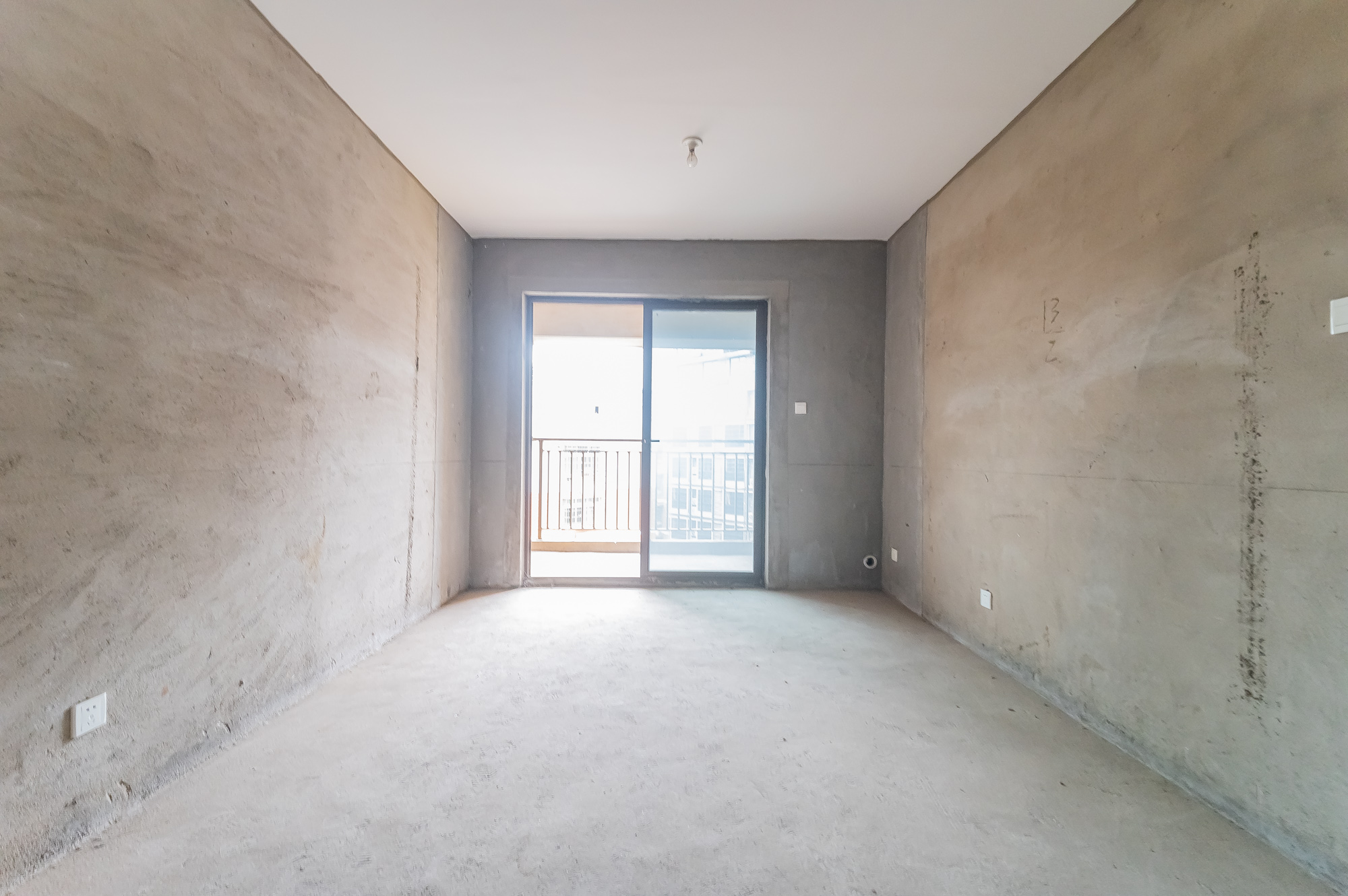 华润置地广场一期 2室1厅1卫 70.0万 华润置地广场一期 2室1厅1卫 70.0万客厅