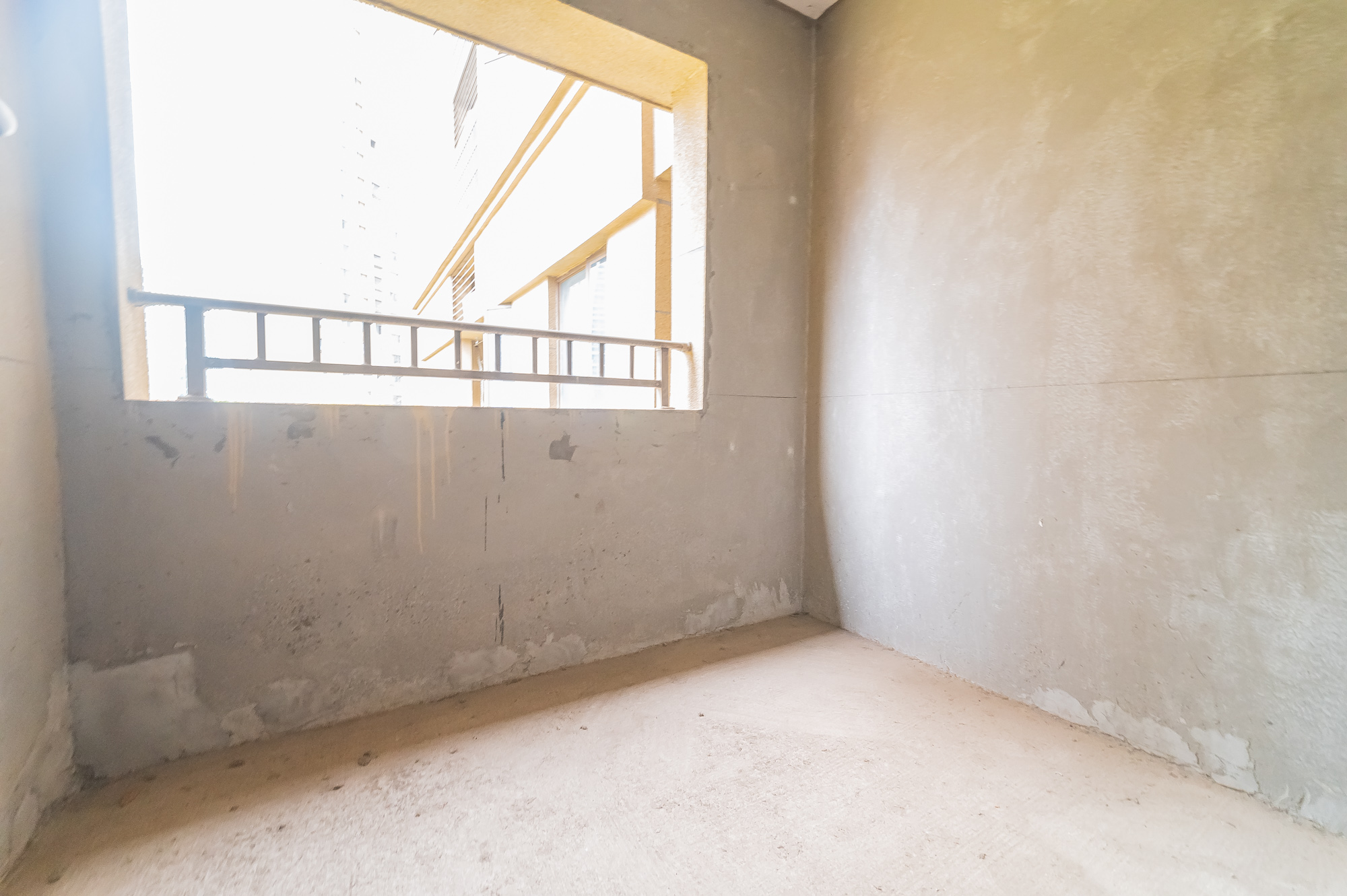 华润置地广场一期 2室1厅1卫 70.0万 华润置地广场一期 2室1厅1卫 70.0万其他