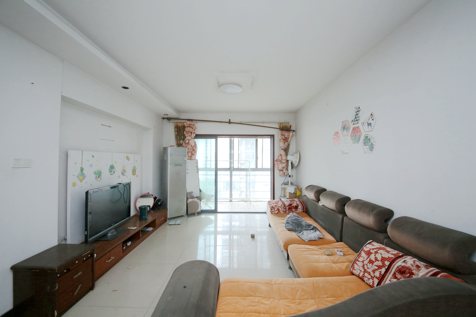 银港水晶城  2室2厅1卫   70.00万