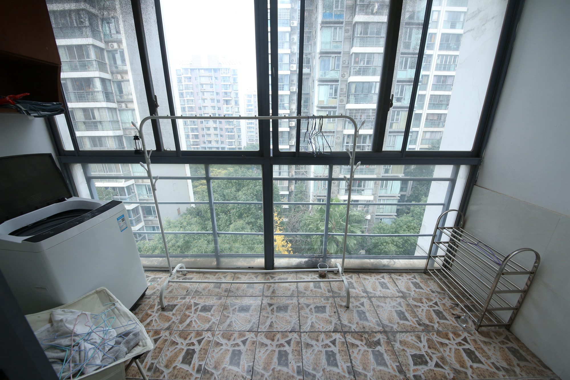 银港水晶城  2室2厅1卫   70.00万阳台