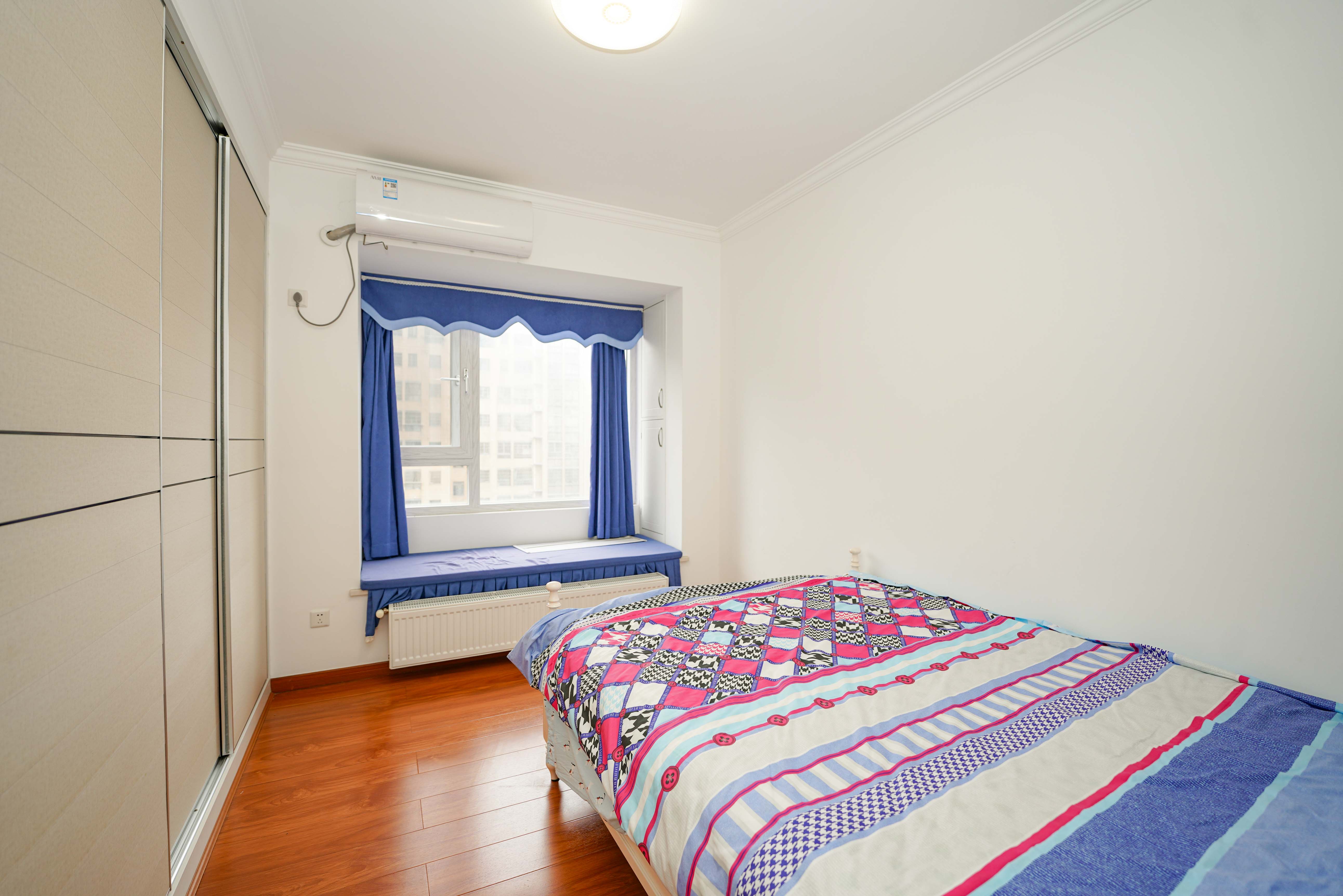 中悦领秀城  3室2厅1卫    59.5万卧室