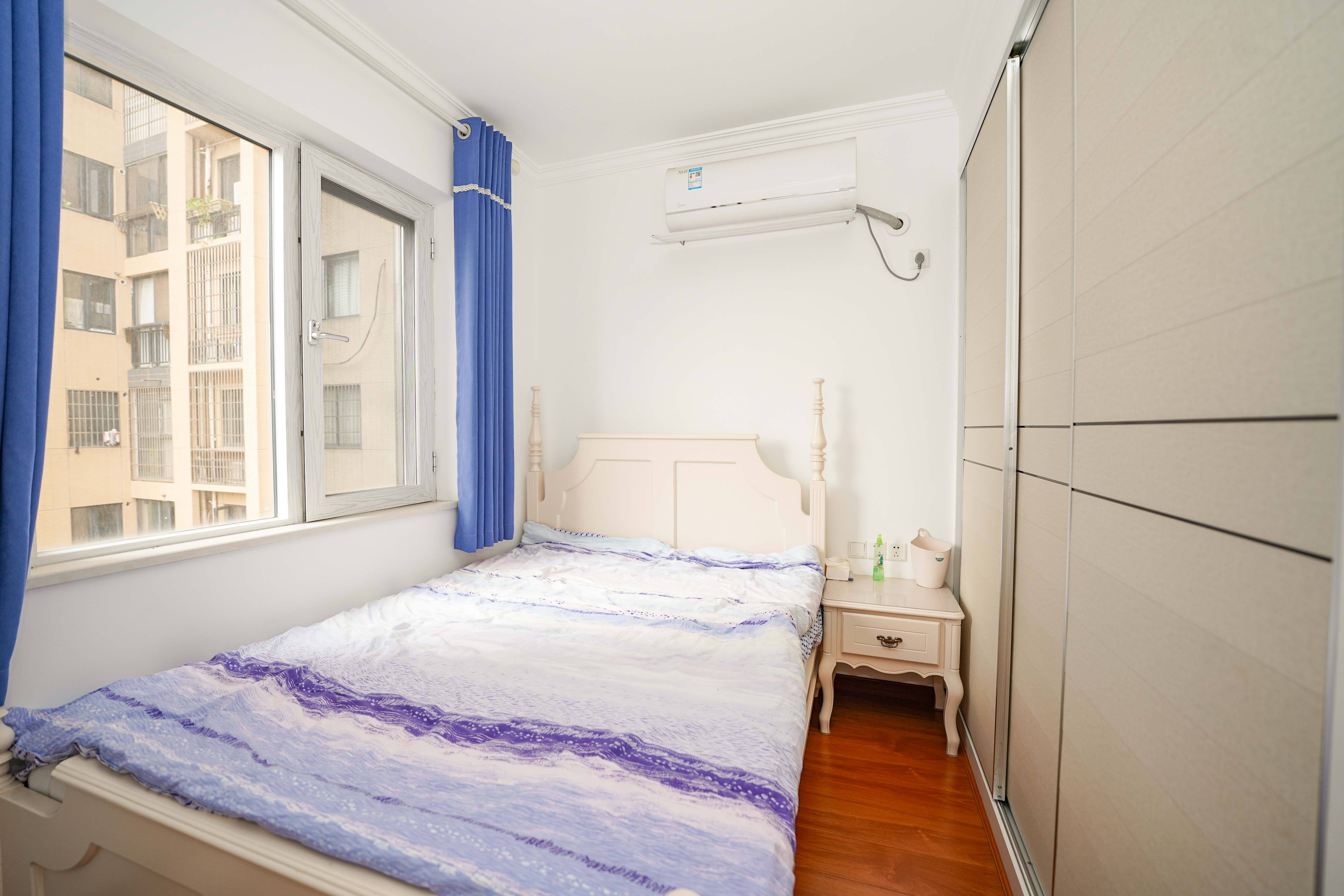 中悦领秀城  3室2厅1卫    59.5万卧室