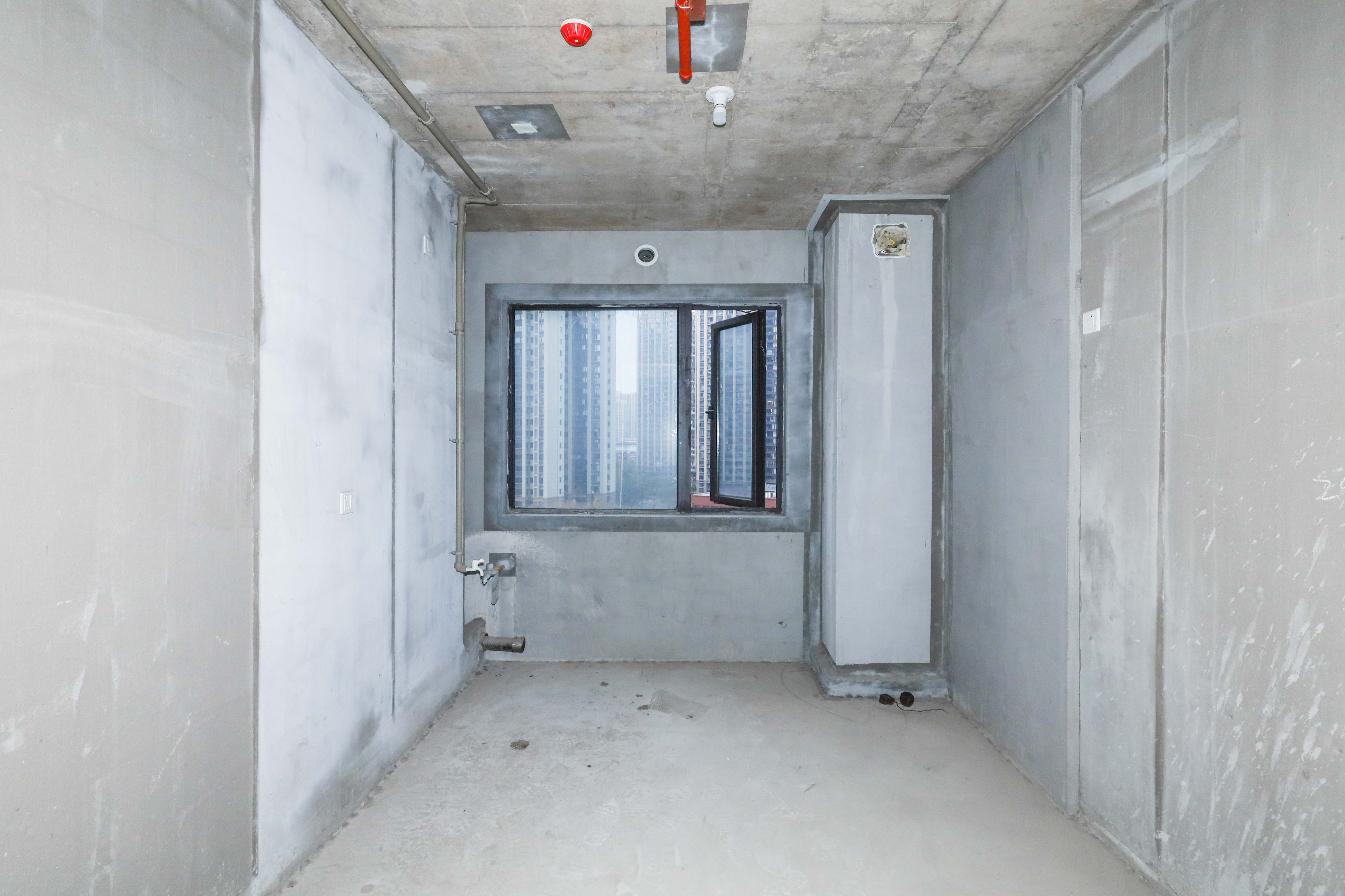 建发央著  4室2厅2卫   306.00万厨房
