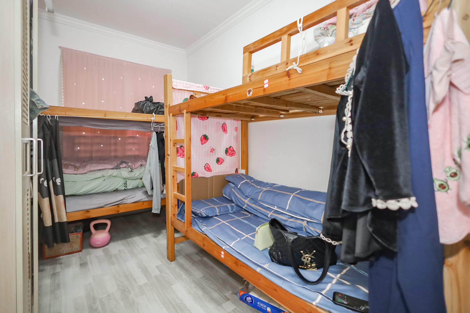 当代滨江MOMA 3室2厅2卫 138.0万 当代滨江MOMA 3室2厅2卫 138.0万卧室