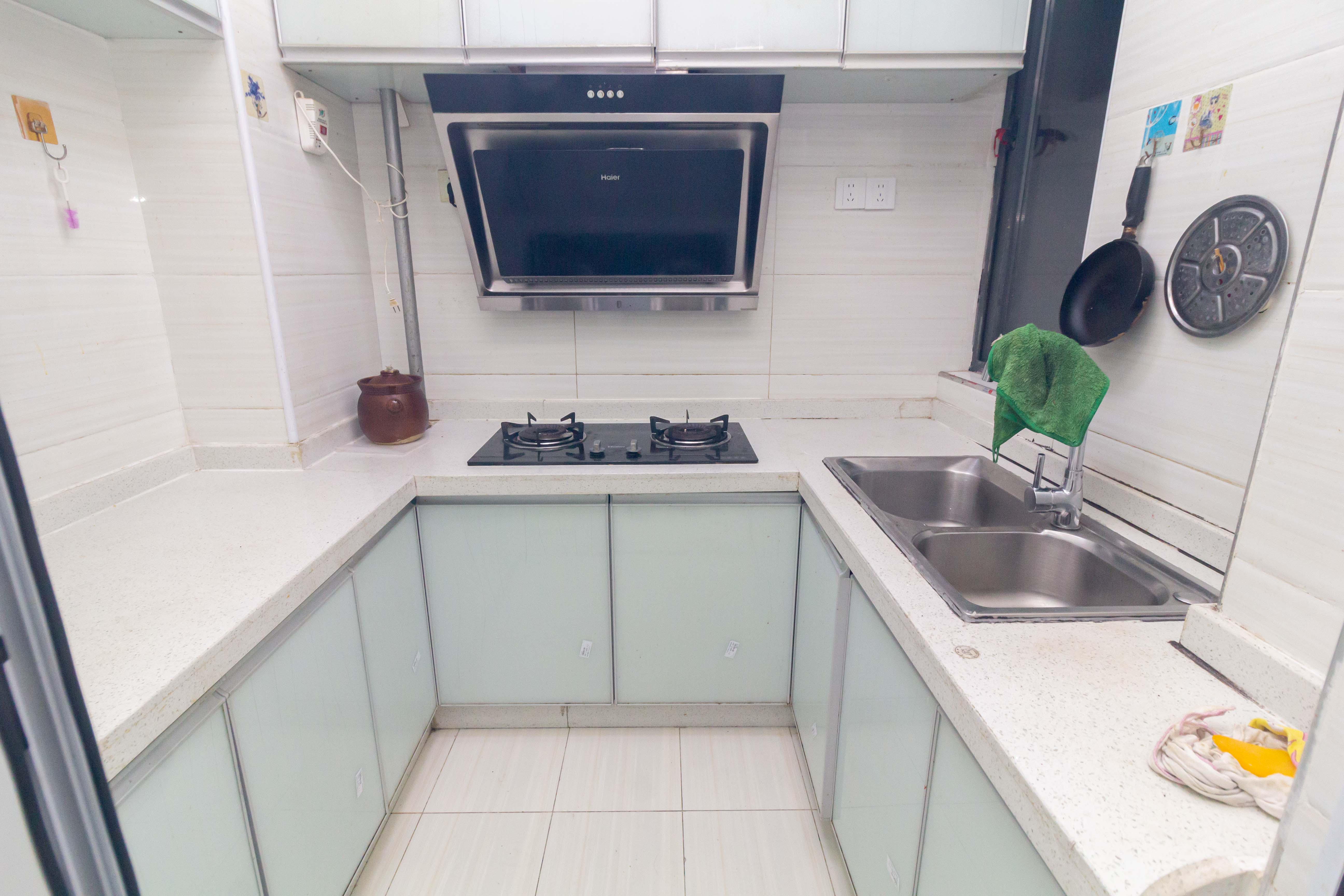 海德公园 3室2厅1卫 66.0万 海德公园 3室2厅1卫 66.0万厨房