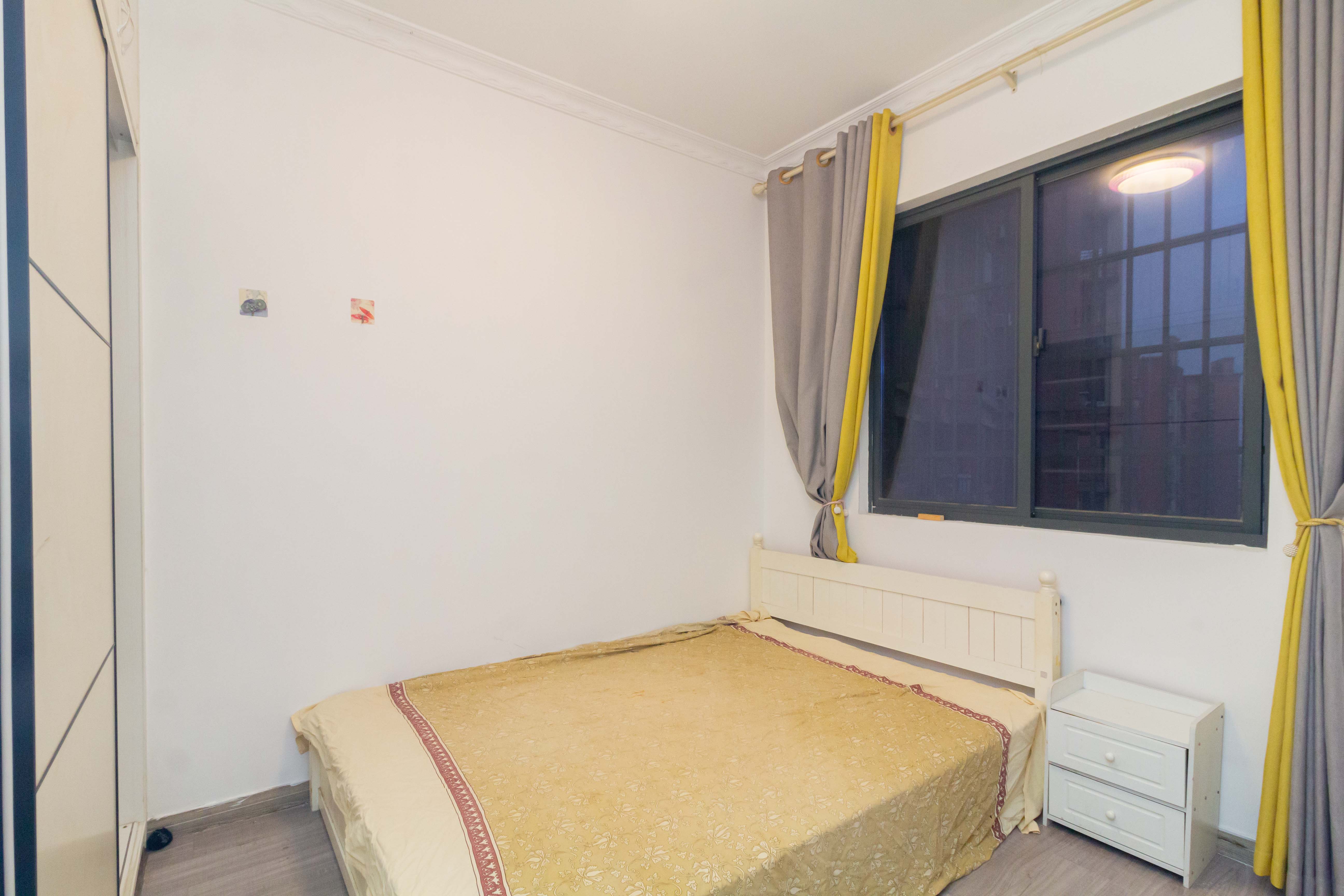 海德公园 3室2厅1卫 66.0万 海德公园 3室2厅1卫 66.0万卧室