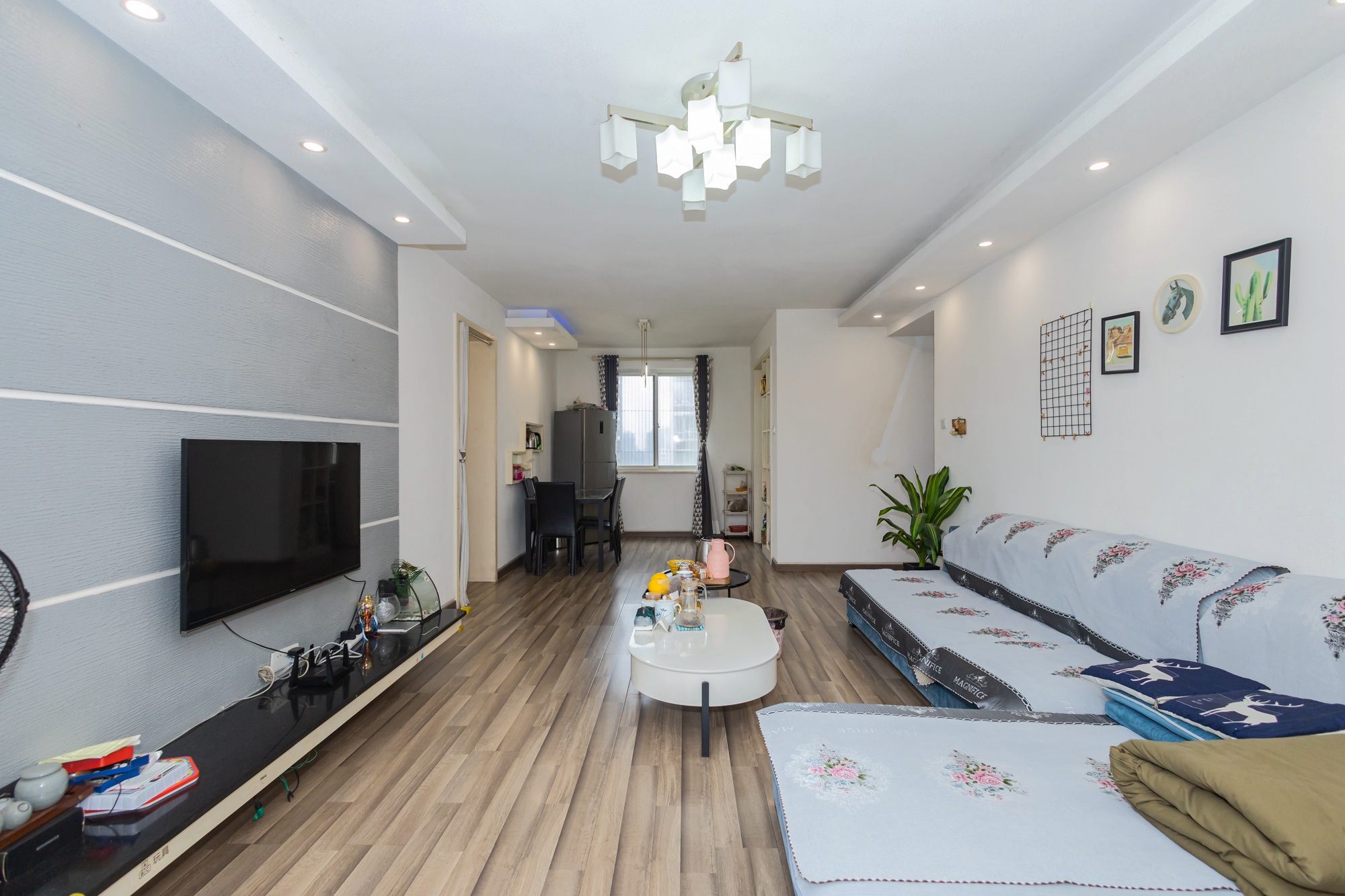 筑梦园 3室2厅2卫 75.8万 筑梦园 3室2厅2卫 75.8万客厅