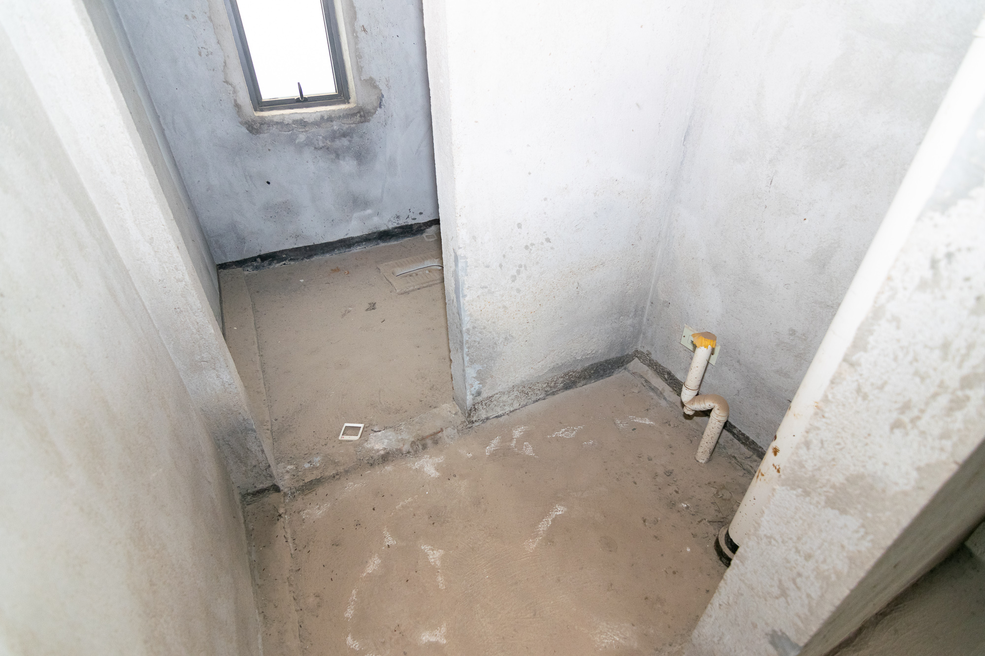 山水蓝天  4室2厅2卫    70.0万卫生间