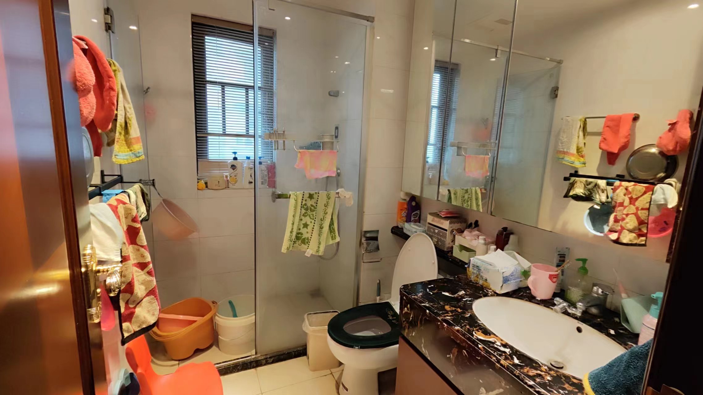 恒大华府 4室2厅2卫 95.0万 恒大华府 4室2厅2卫 95.0万室内图