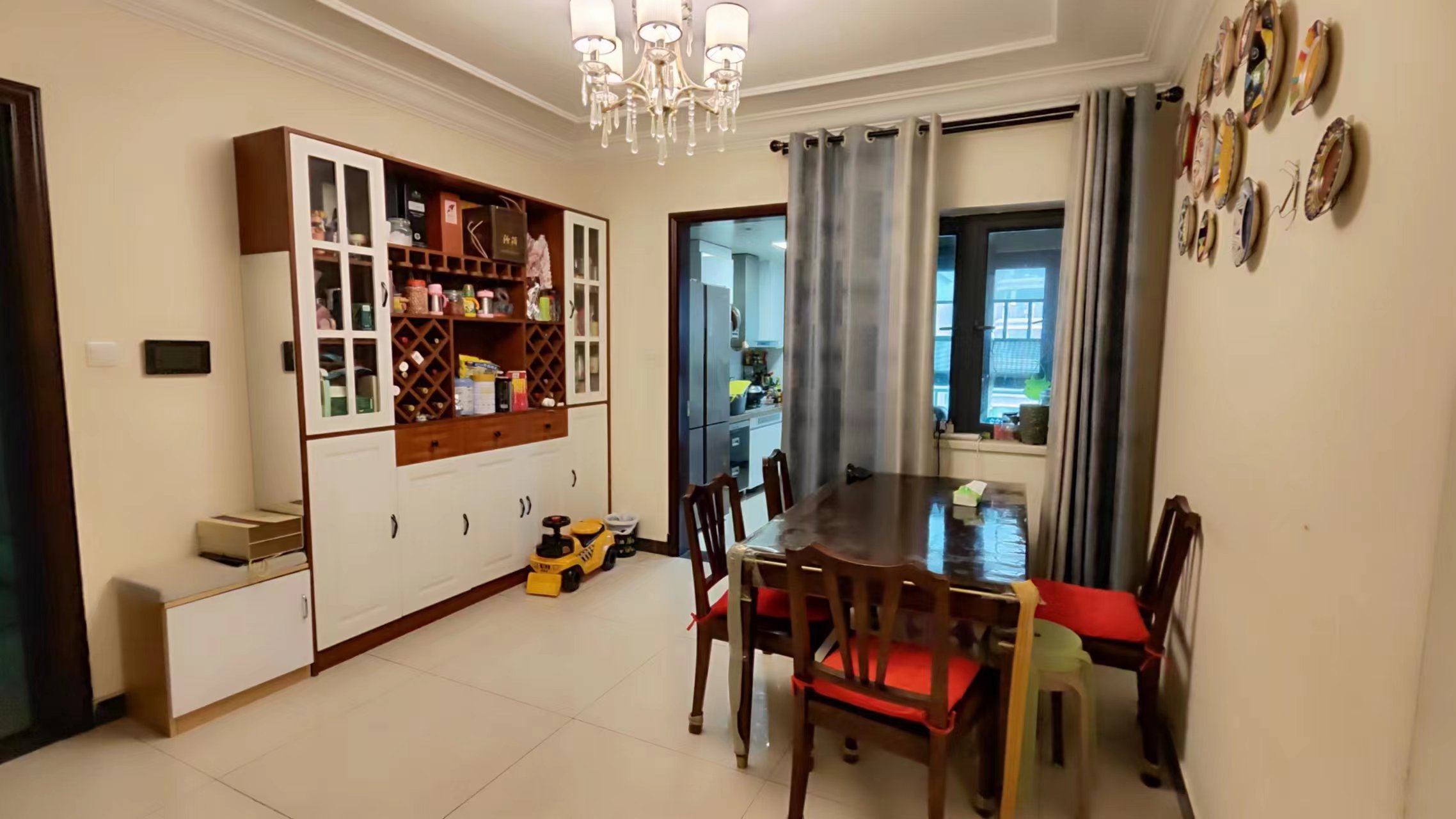 恒大华府 4室2厅2卫 95.0万 恒大华府 4室2厅2卫 95.0万室内图