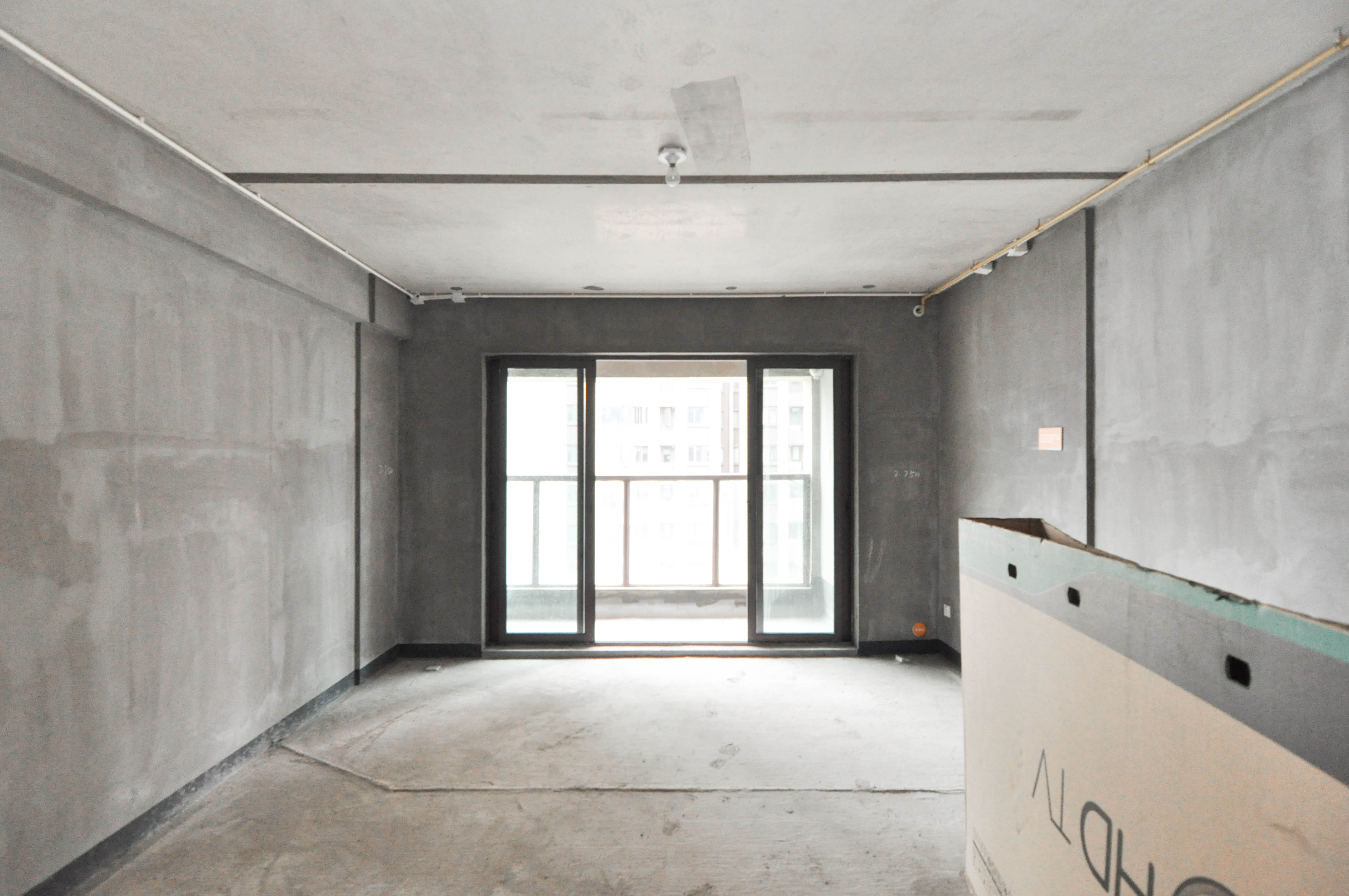 华润琨瑜府 4室2厅2卫 288.0万 华润琨瑜府 4室2厅2卫 288.0万客厅