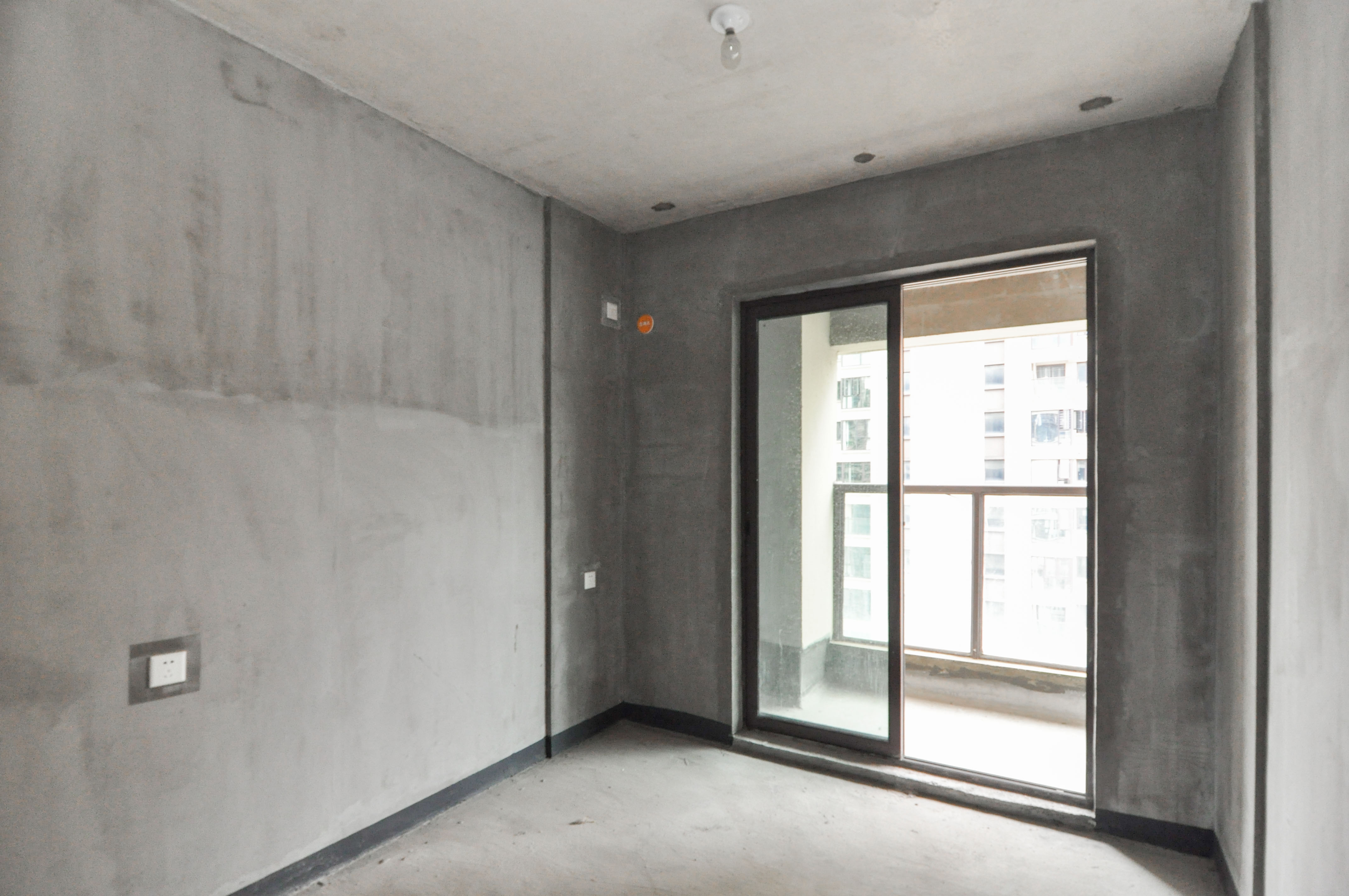 华润琨瑜府  4室2厅2卫    288.0万其他