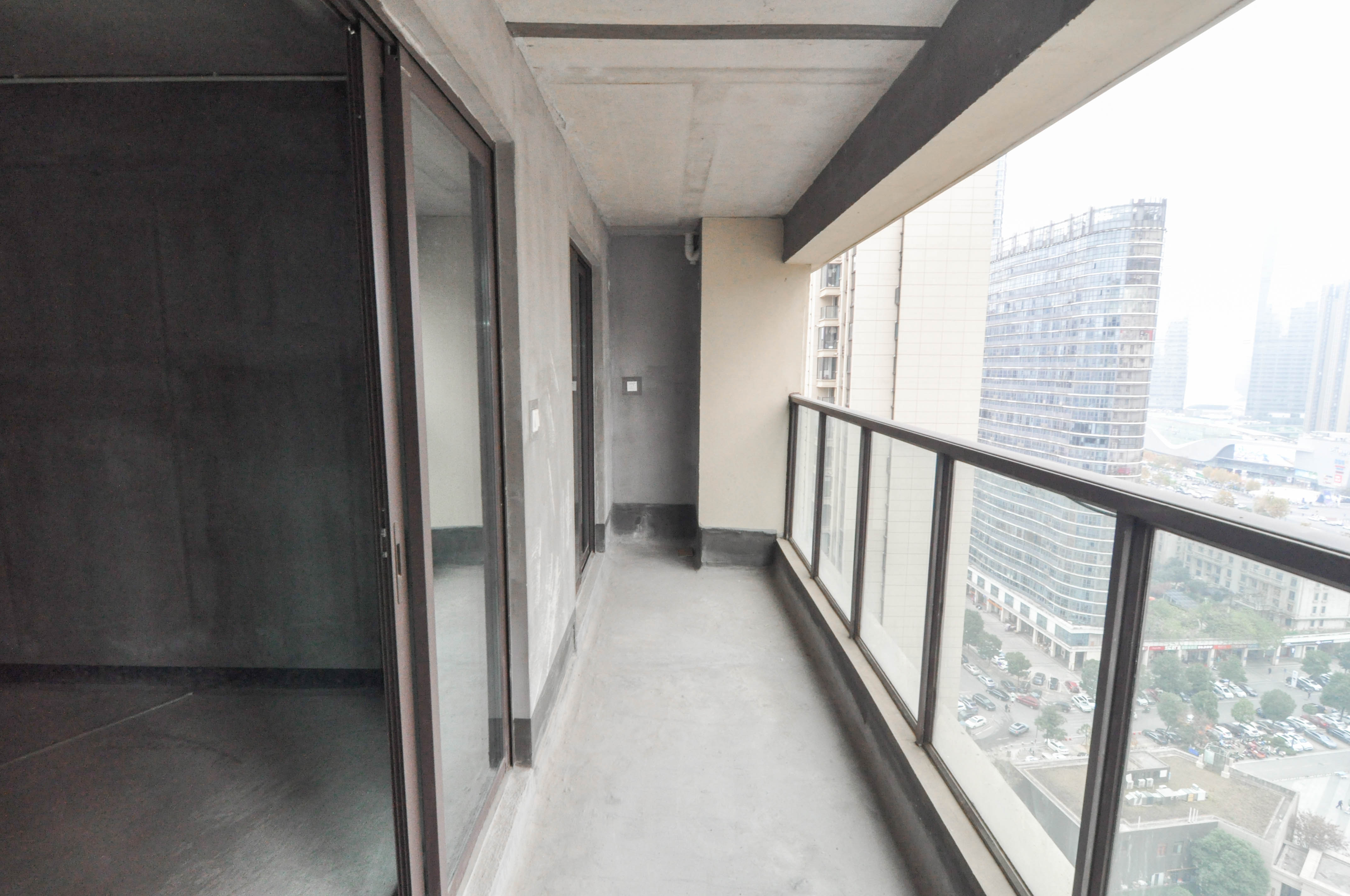 华润琨瑜府  4室2厅2卫    288.0万其他