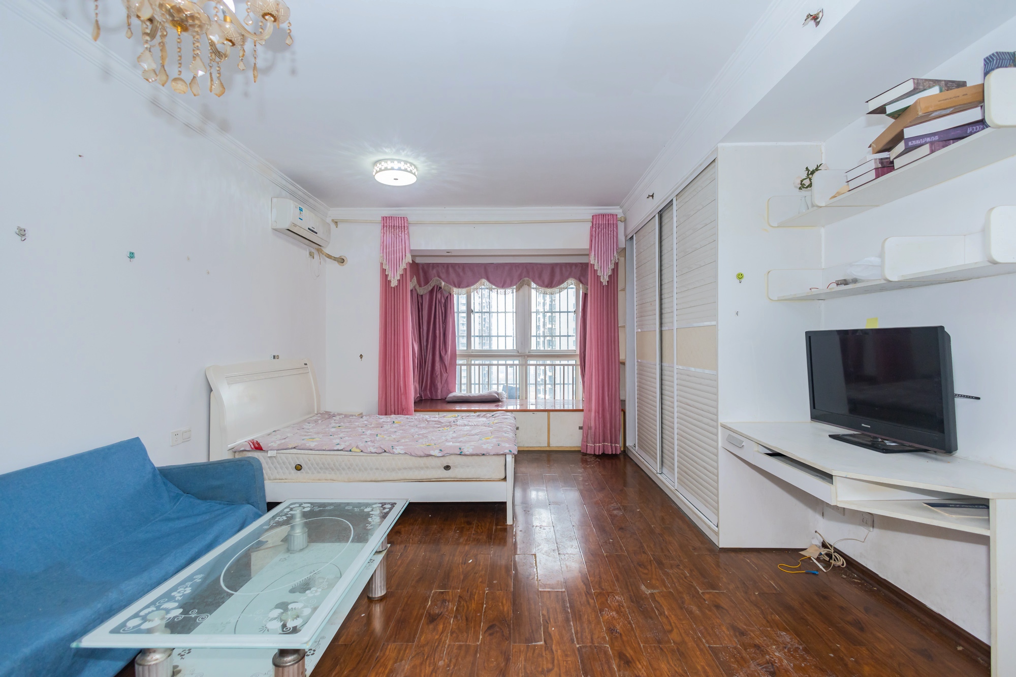 时代星城 1室1厅1卫 23.8万 时代星城 1室1厅1卫 23.8万客厅