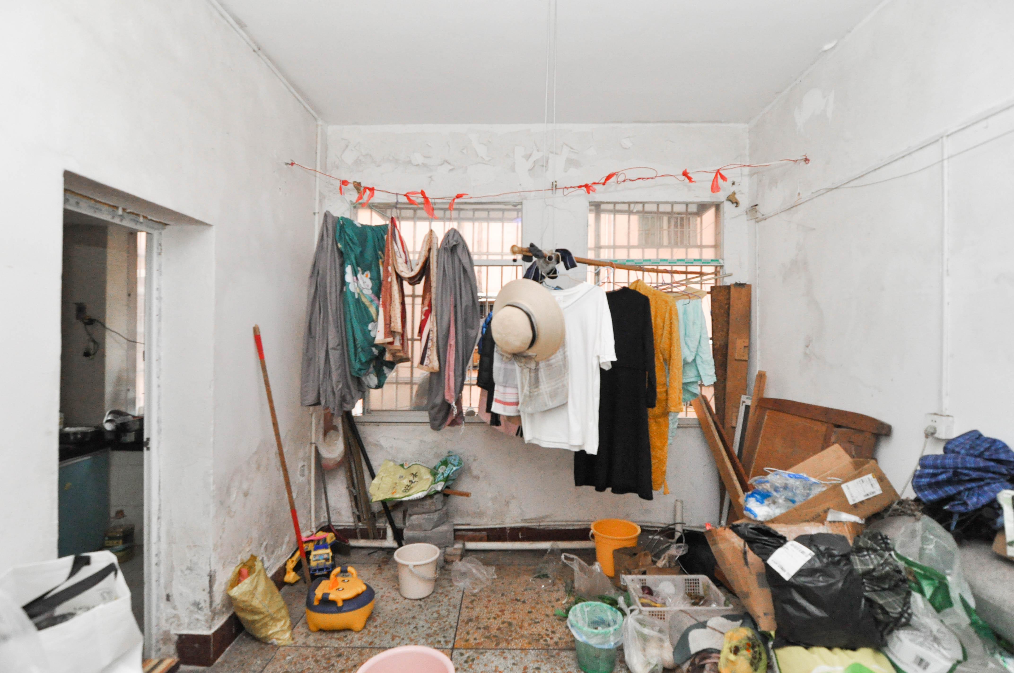 涧塘小区  3室2厅1卫   74.90万客厅