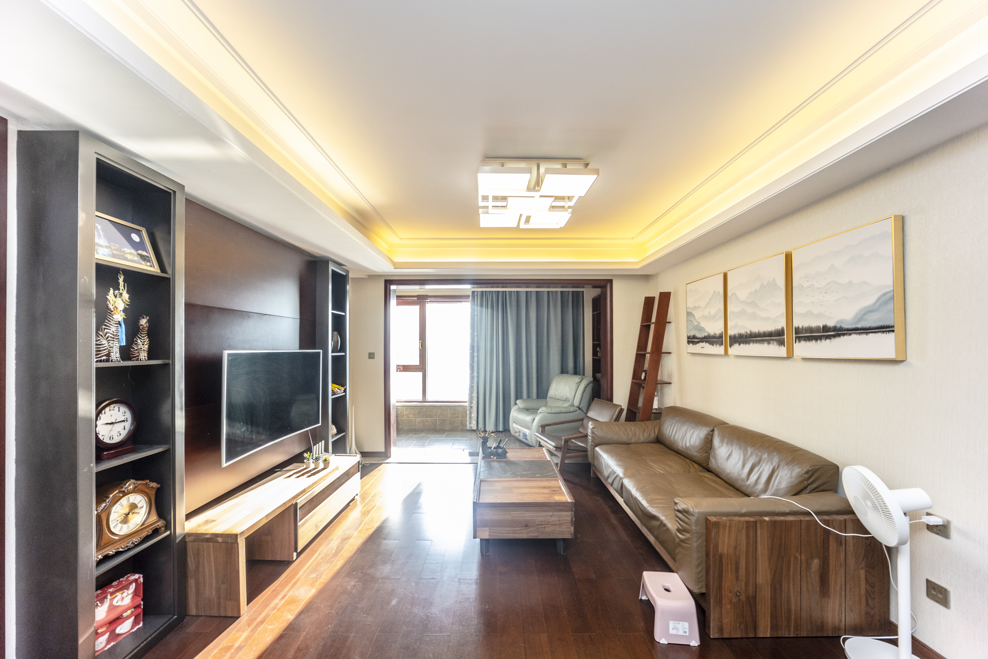 万科紫台  3室2厅2卫   267.00万