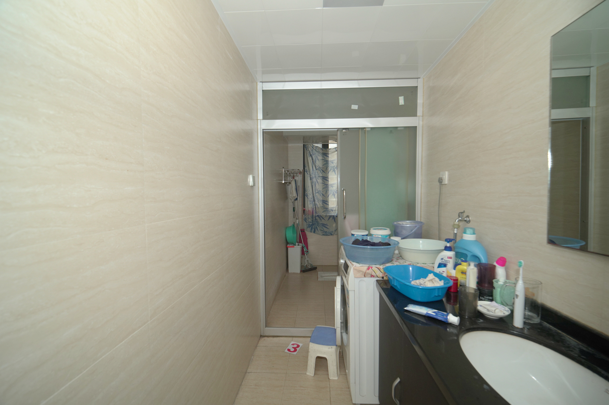 长房东郡  3室2厅1卫    164.9万卫生间