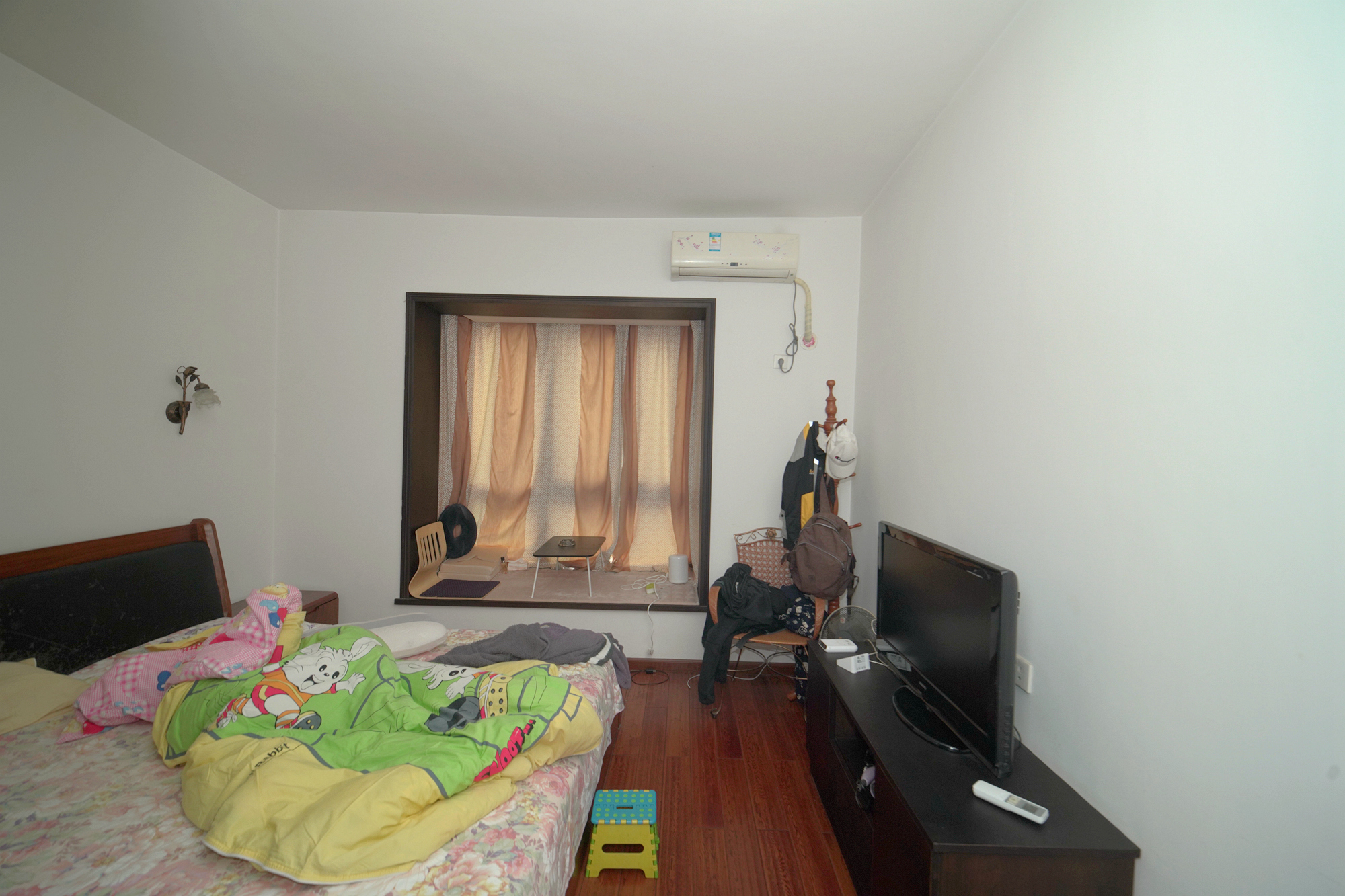 长房东郡  3室2厅1卫    164.9万卧室