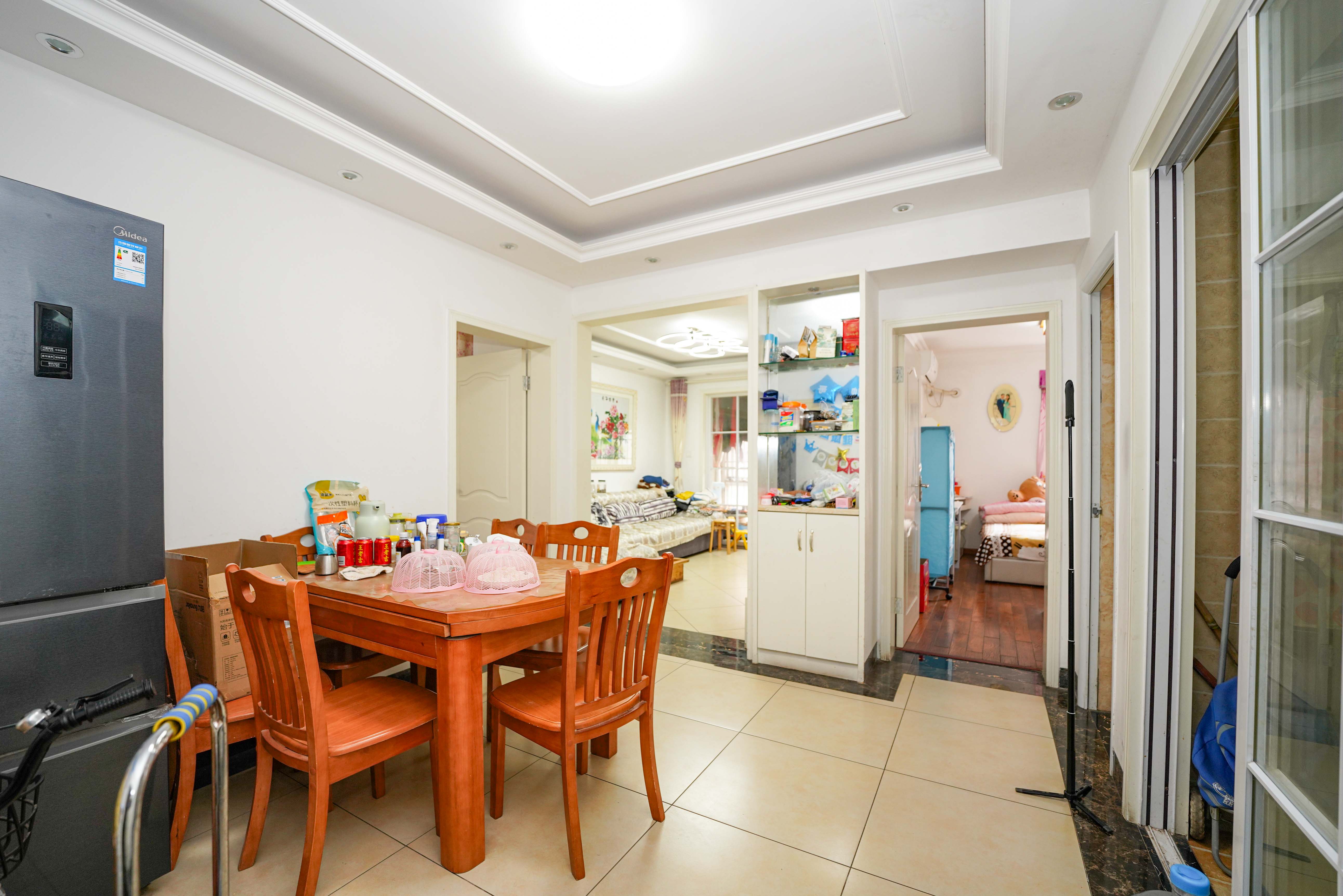 丽发新城 2室2厅1卫 45.0万 丽发新城 2室2厅1卫 45.0万客厅