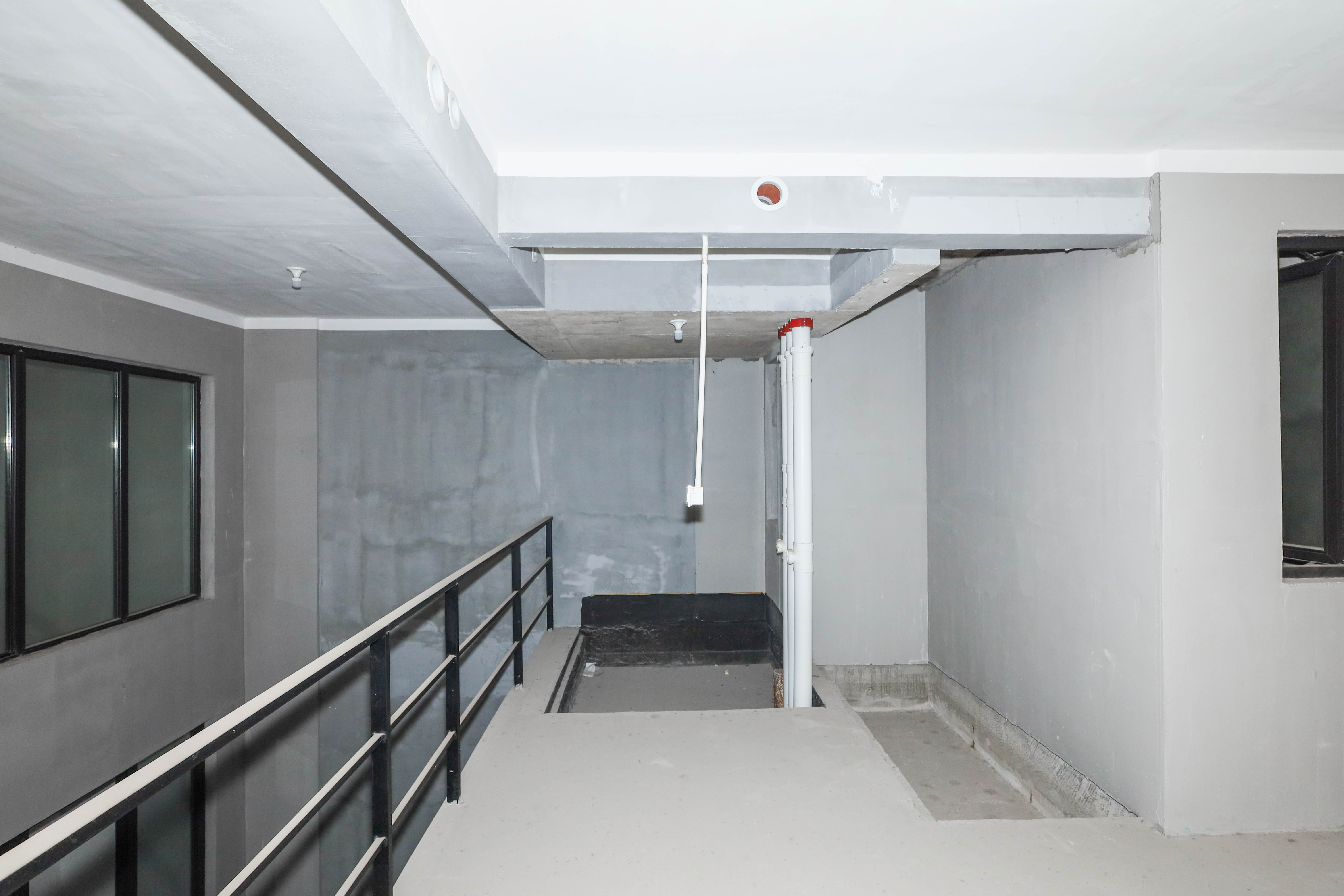 建发央著  4室2厅2卫   225.00万其他