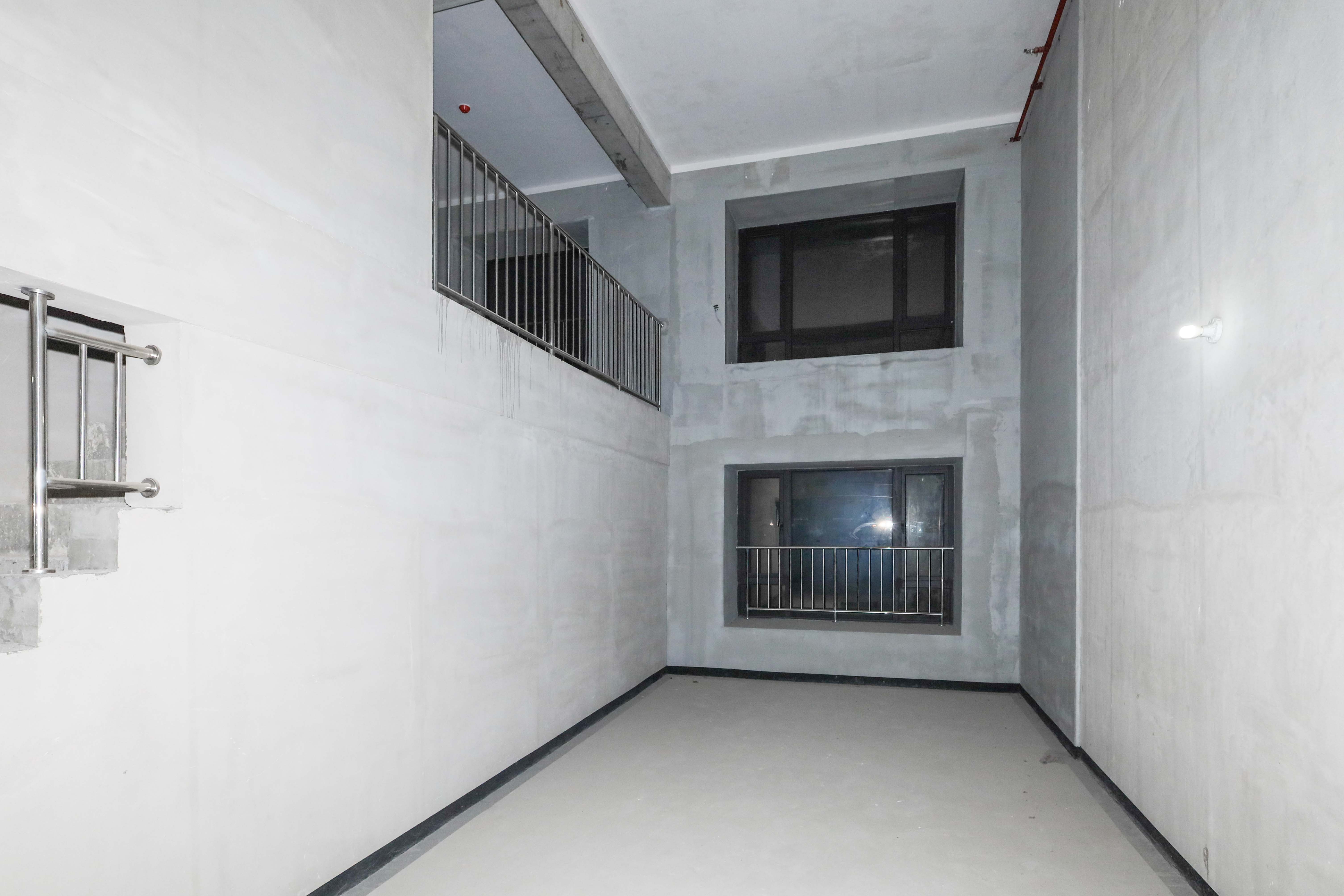 建发央著  4室2厅2卫    218.0万
