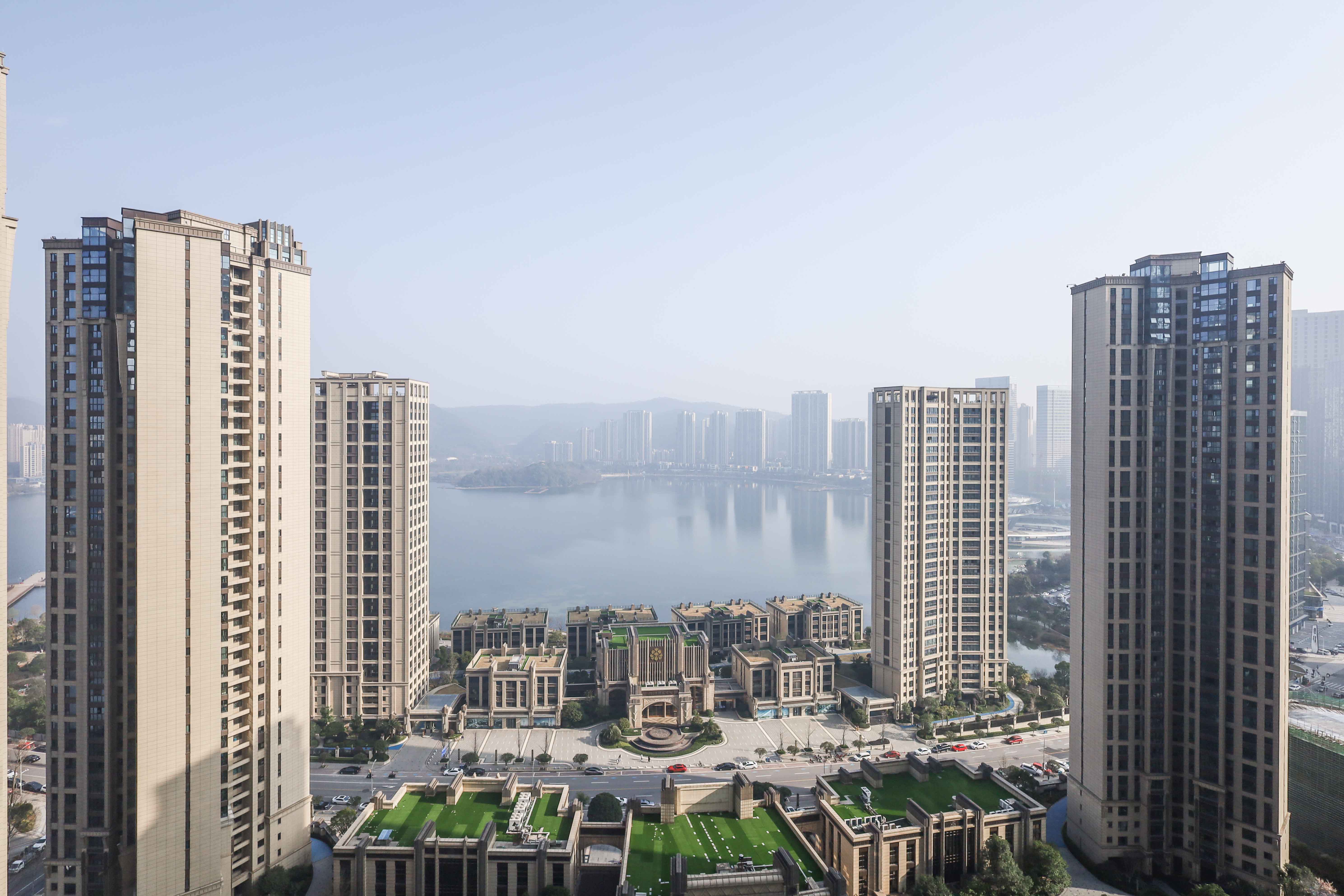 晟通牡丹舸  3室2厅2卫   400.00万阳台